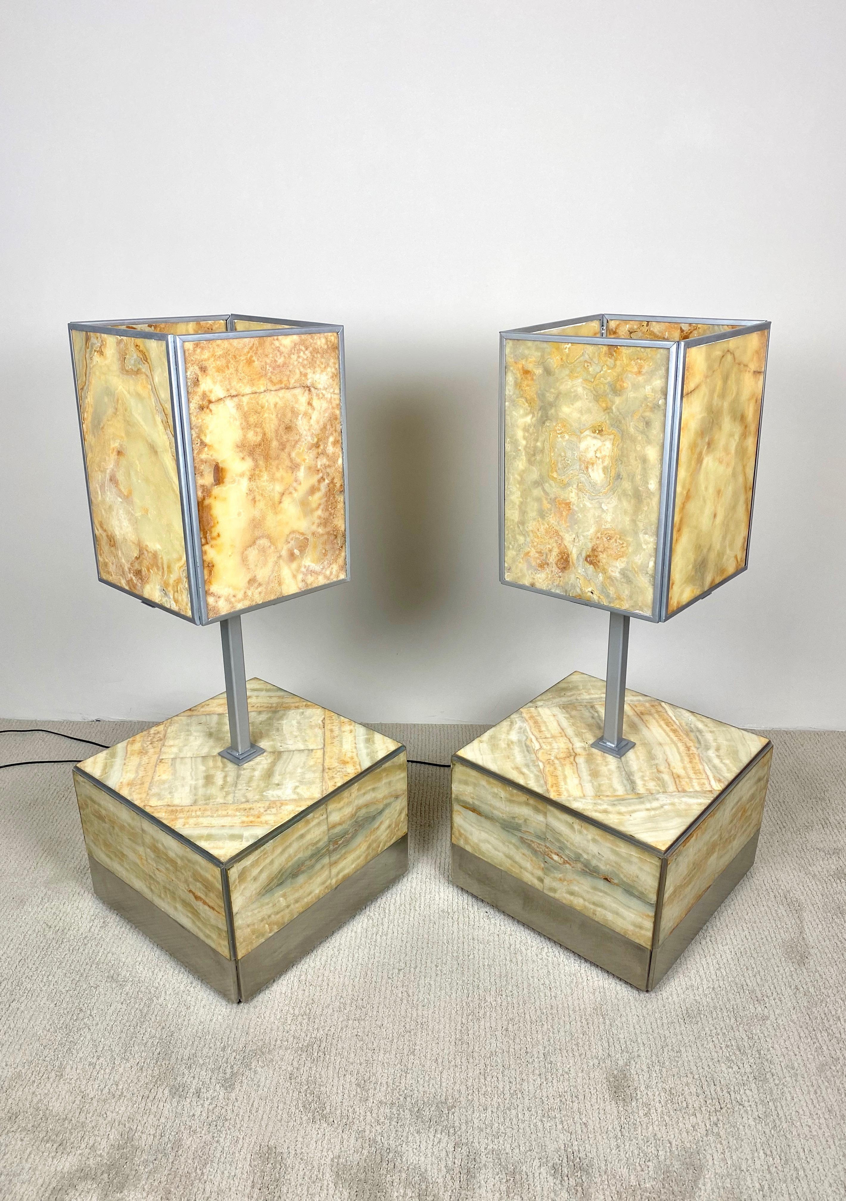Nickel Pair of Side Table and Lamp in Alabaster by Tommaso Barbi, Italy, 1970s For Sale