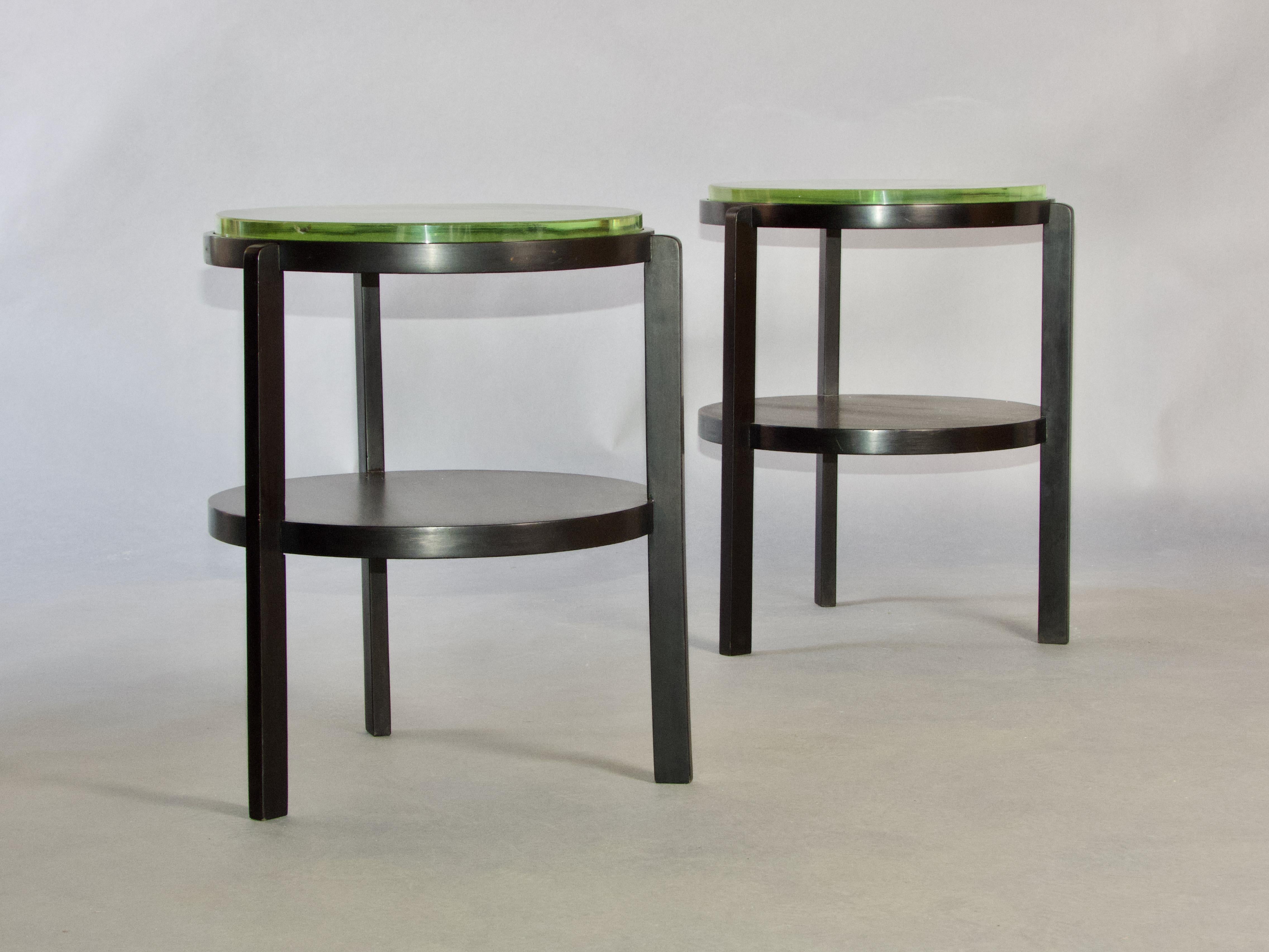 Paar Beistelltisch aus schwarzem Holz und Granitglas im Angebot 3