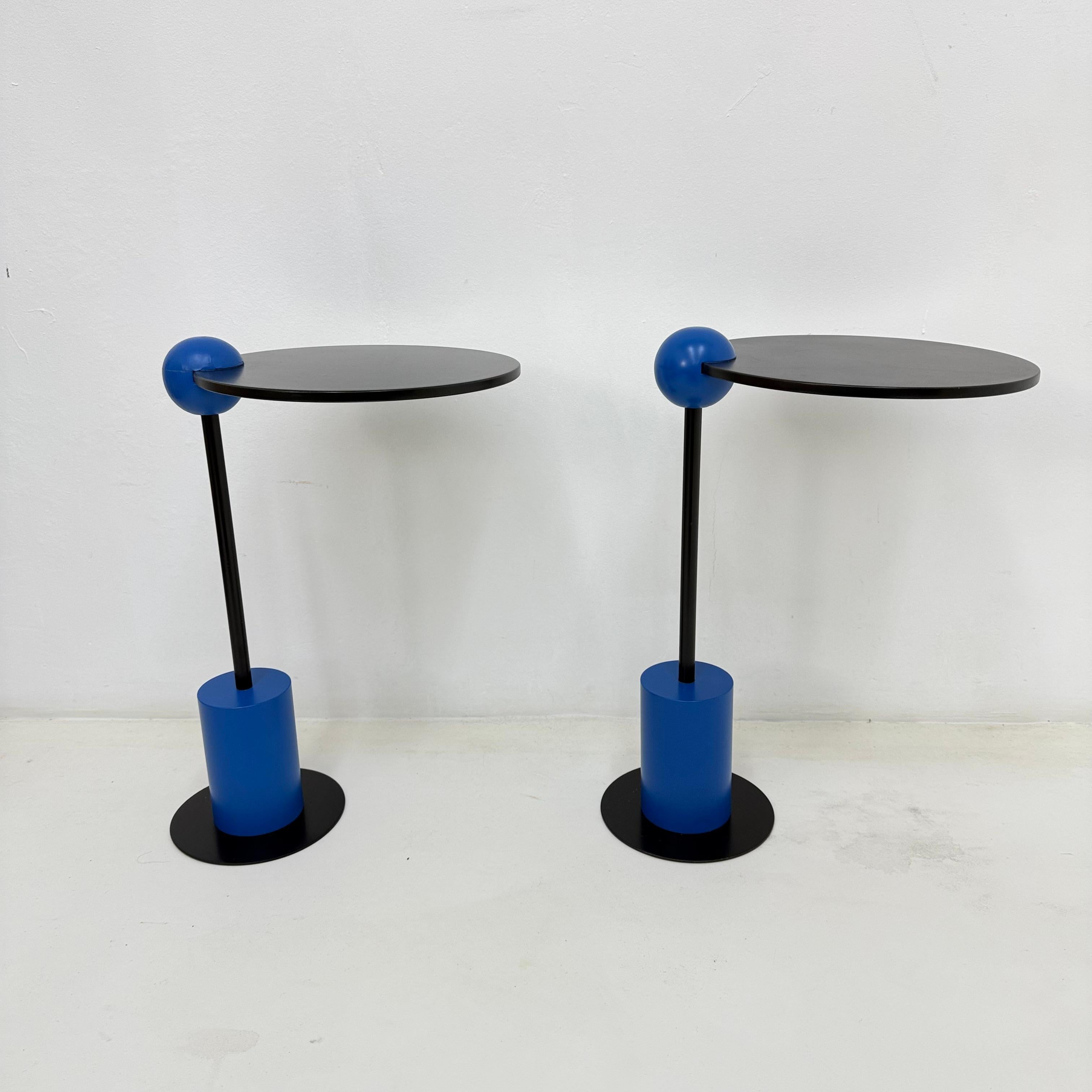 Paar Beistelltische Edward Geluk für Arco - 1980er Jahre 'Piccolo' postmodern Memphis im Angebot 9