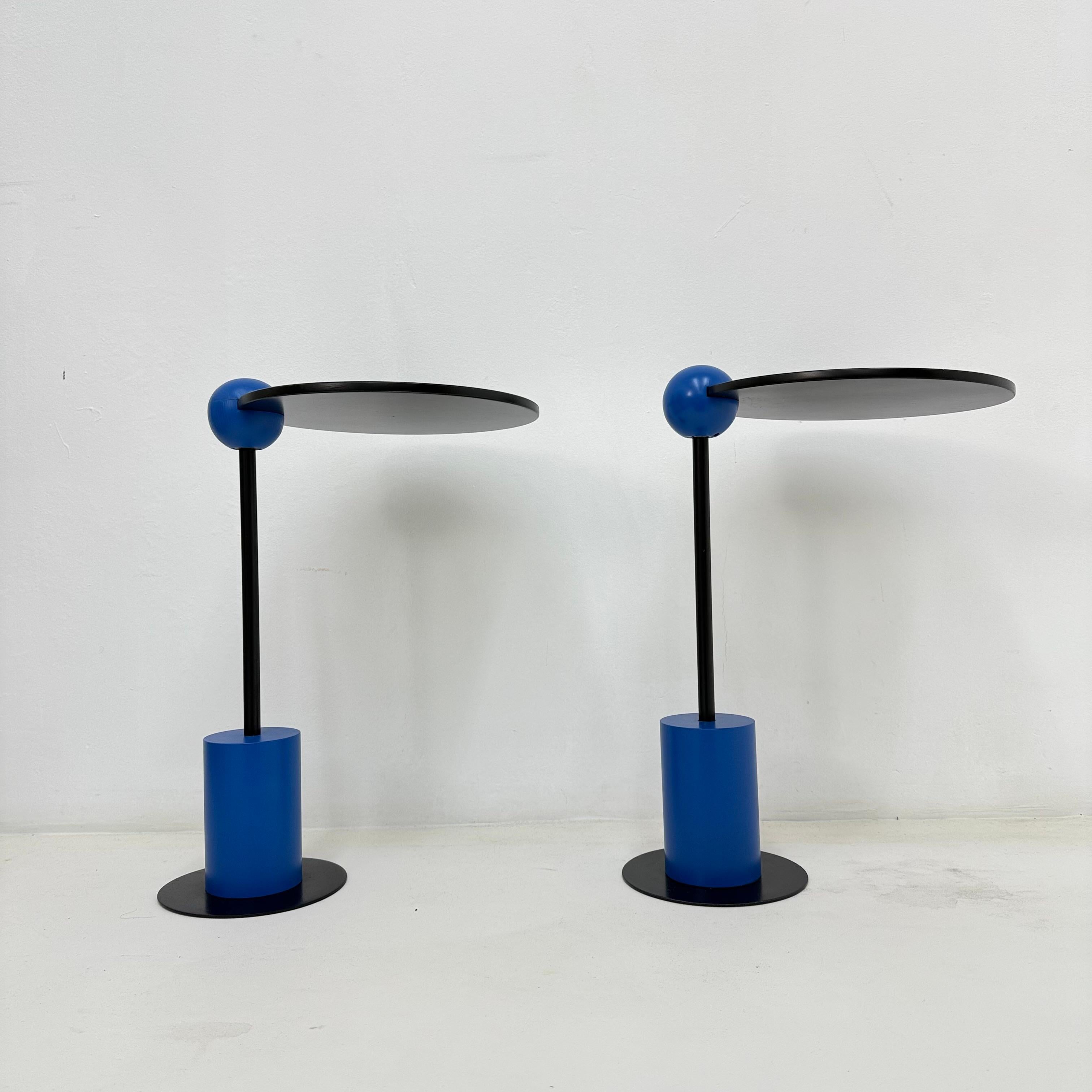 Paar Beistelltische Edward Geluk für Arco - 1980er Jahre 'Piccolo' postmodern Memphis im Angebot 13
