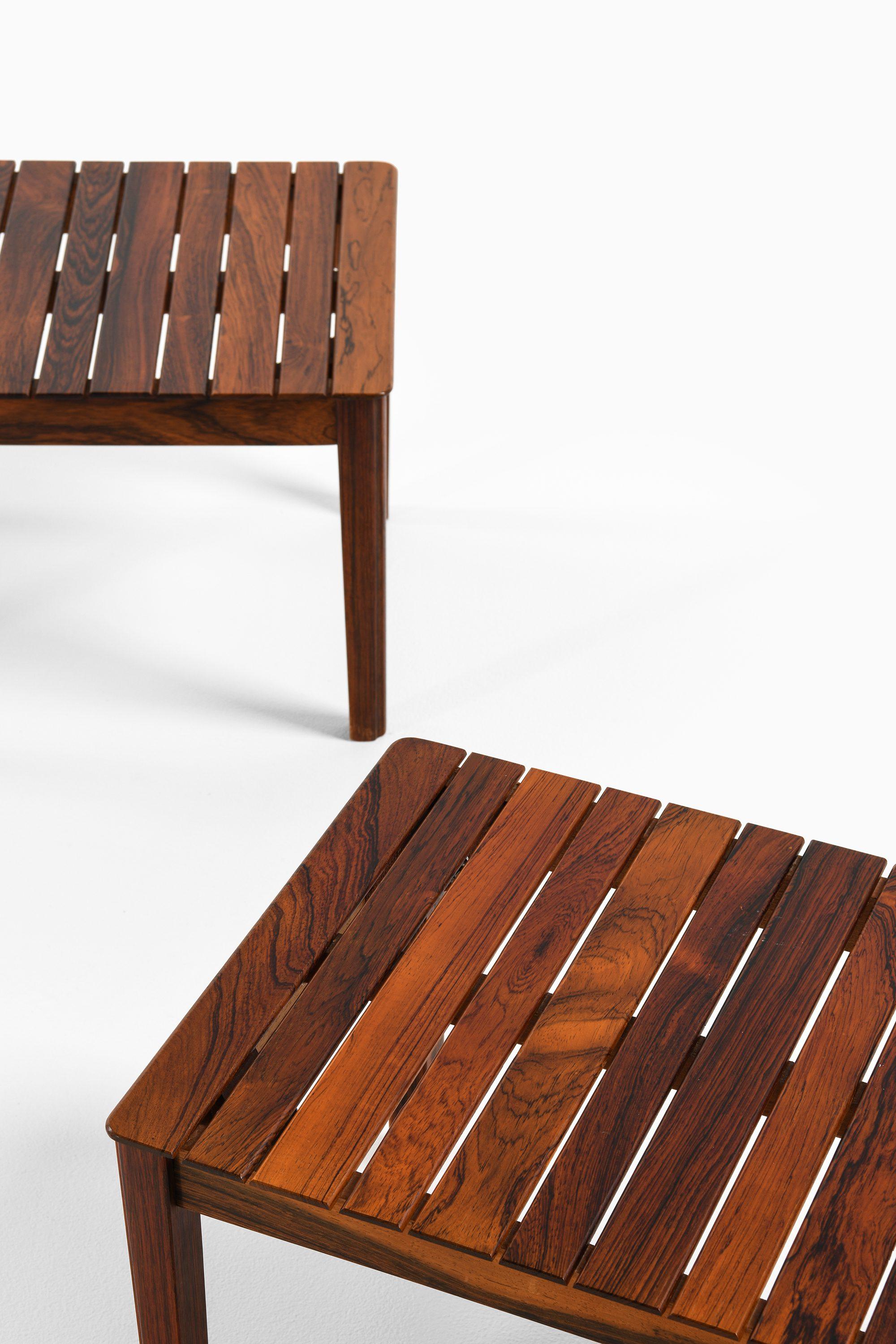 20ième siècle Paire de tables d'appoint / bancs en palissandre massif, années 1960 en vente