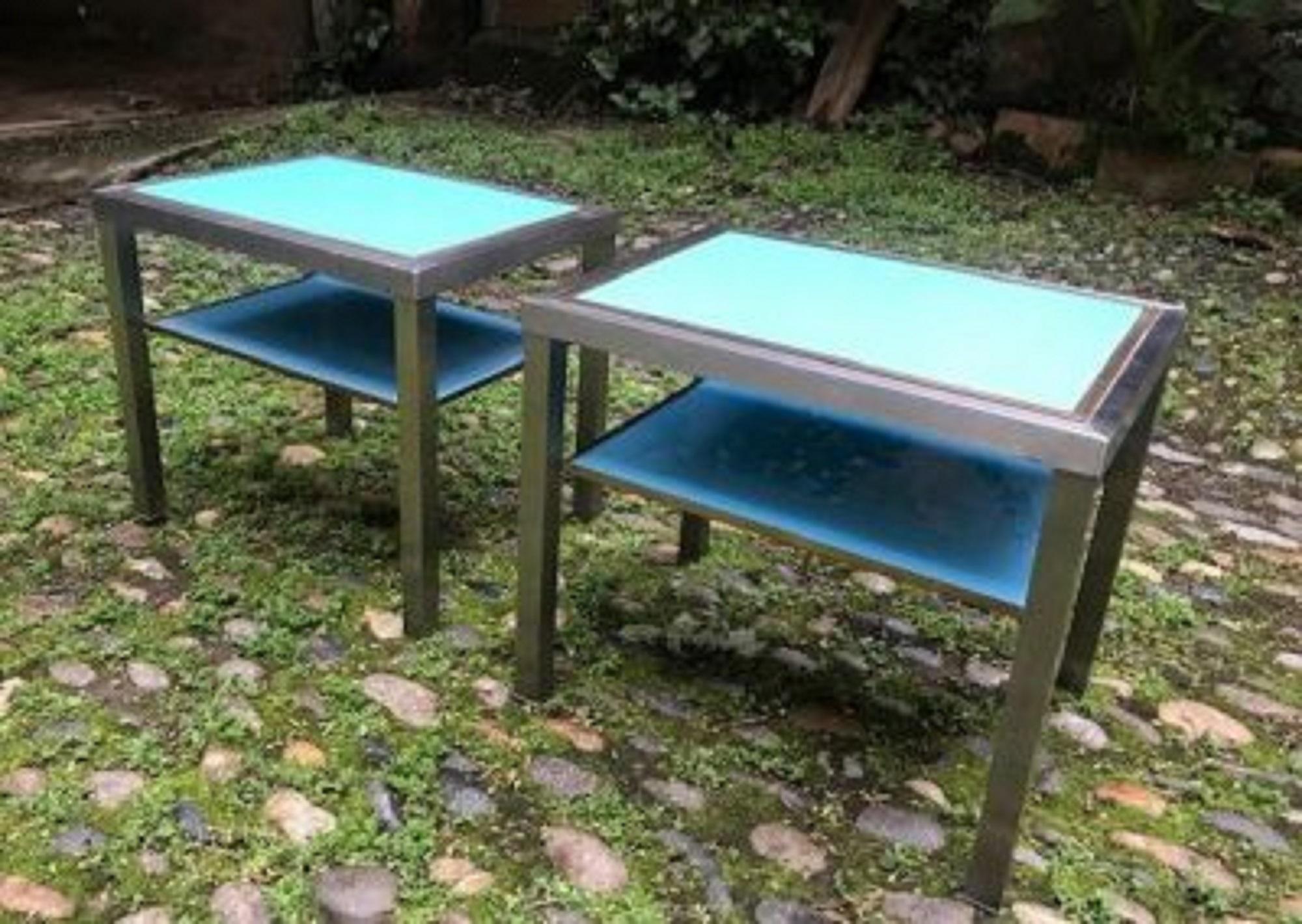 Moderne Paire de tables d'appoint de Guy Lefèvre produites par Jansen dans les années 1970 en vente