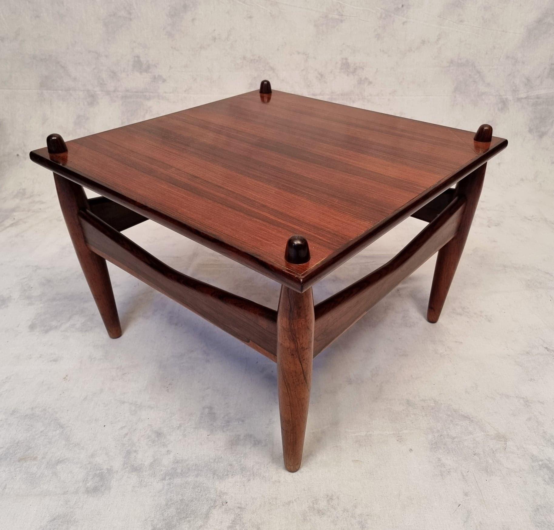 Pair Of Side Tables By Illum Wikkelsø – N°272, Rosewood, Ca 1950 For Sale 9