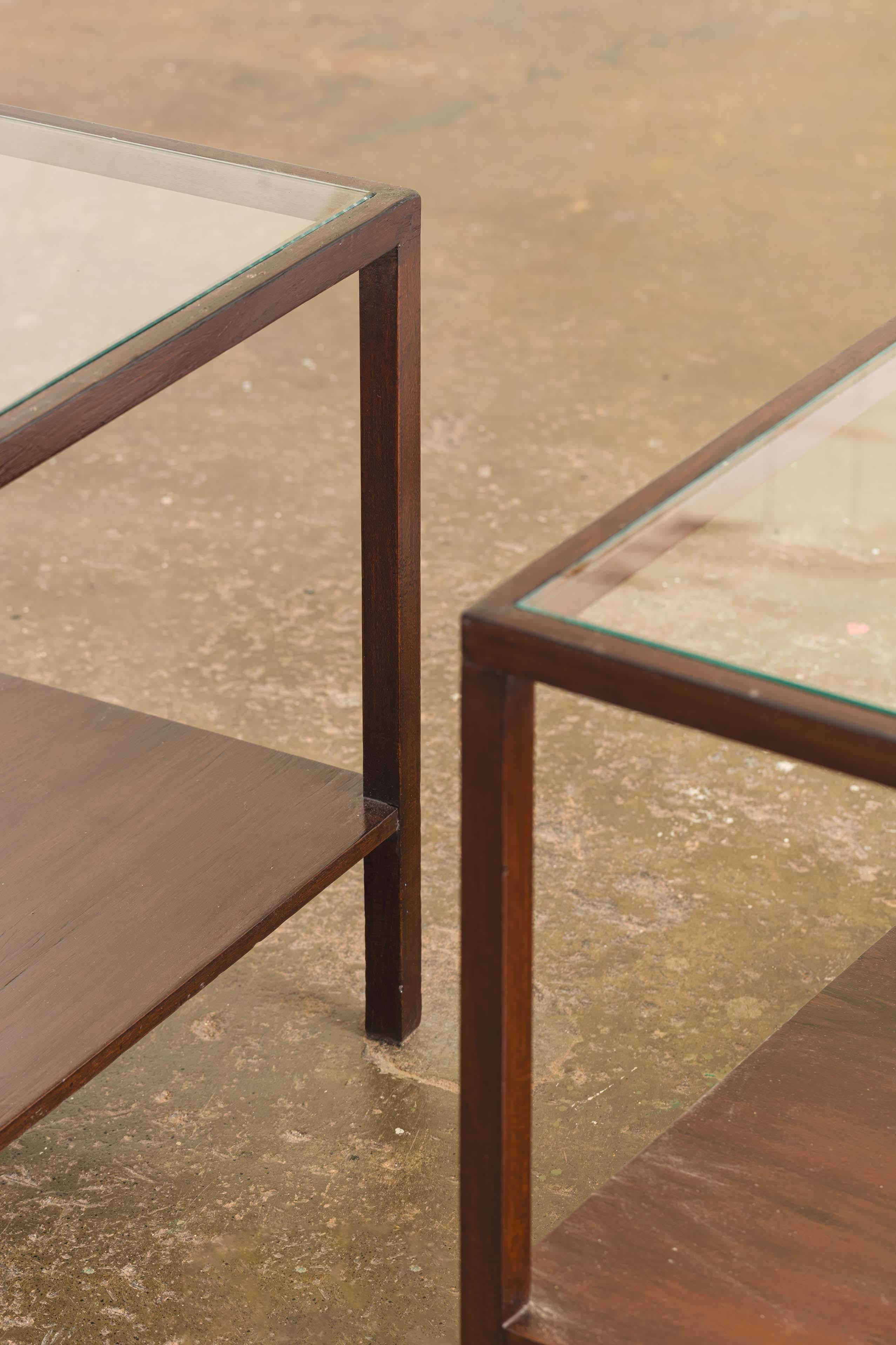 Mid-Century Modern Pair of side tables by Joaquim Tenreiro For Sale
