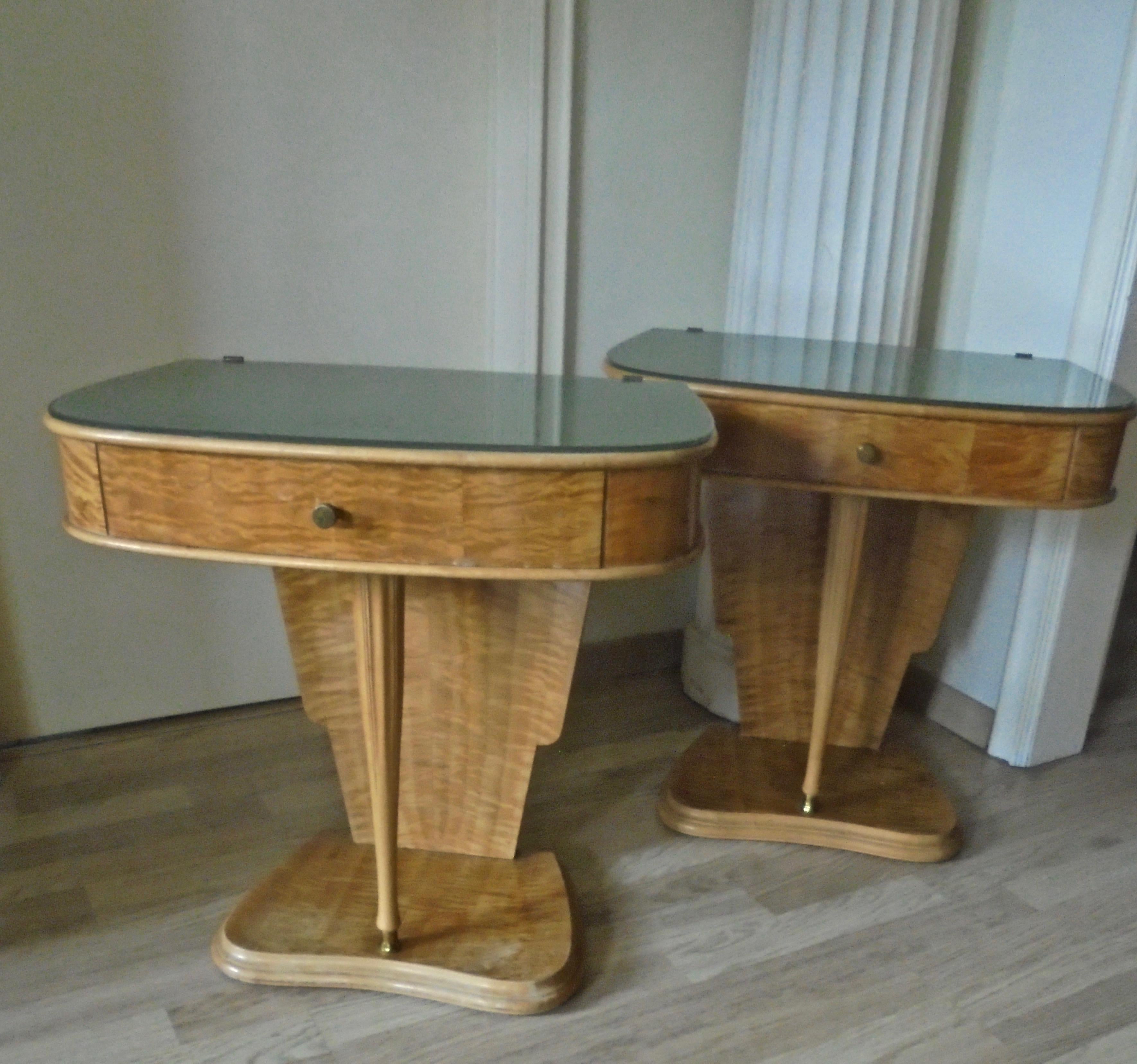 Italian Pair of Side Tables by Paolo Buffa, Italy, 1950 For Sale