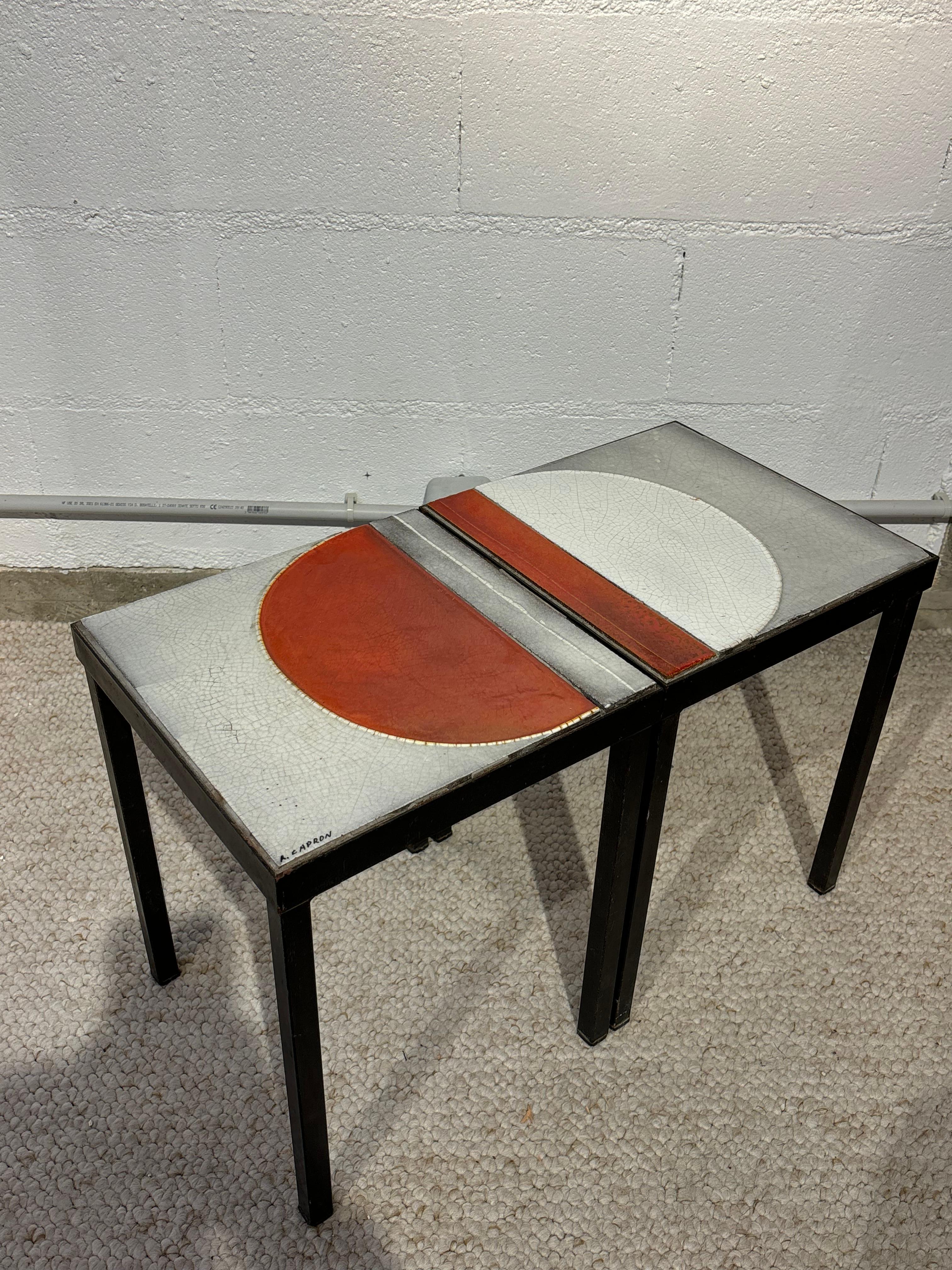 Rare paire de table d’appoint par Roger Capron