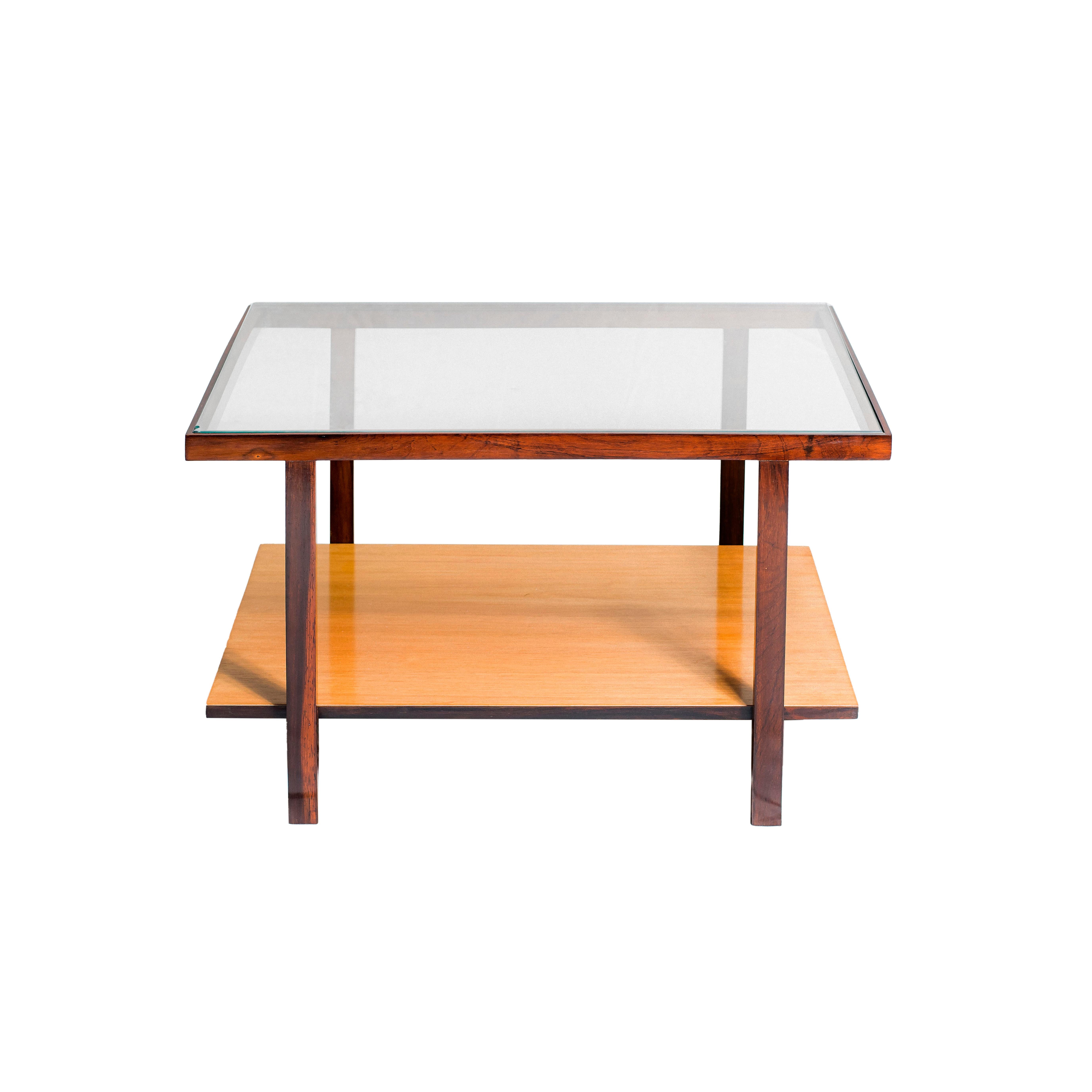 Mid-Century Modern Paire de tables d'appoint en vente