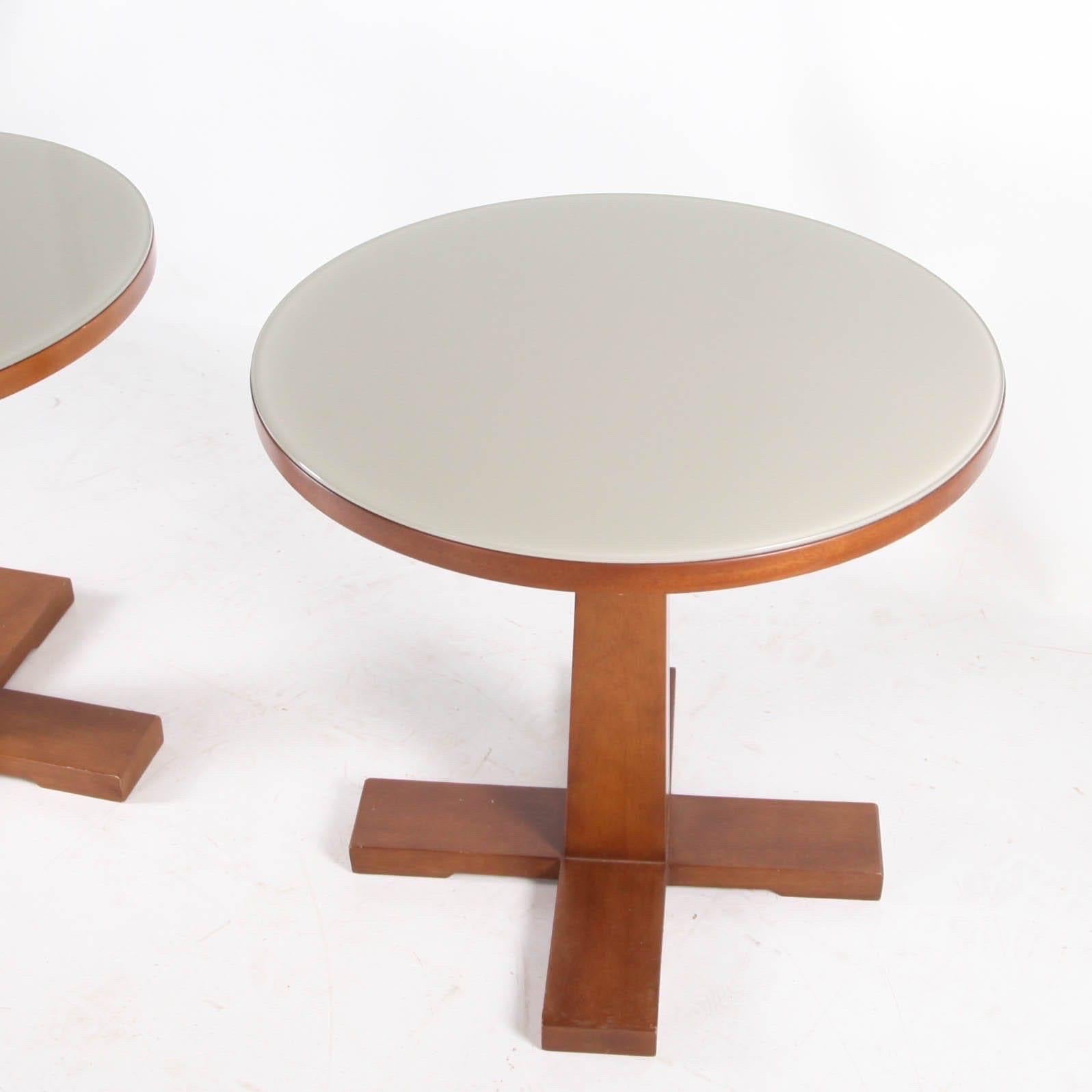 Pair of side tables For Sale 1