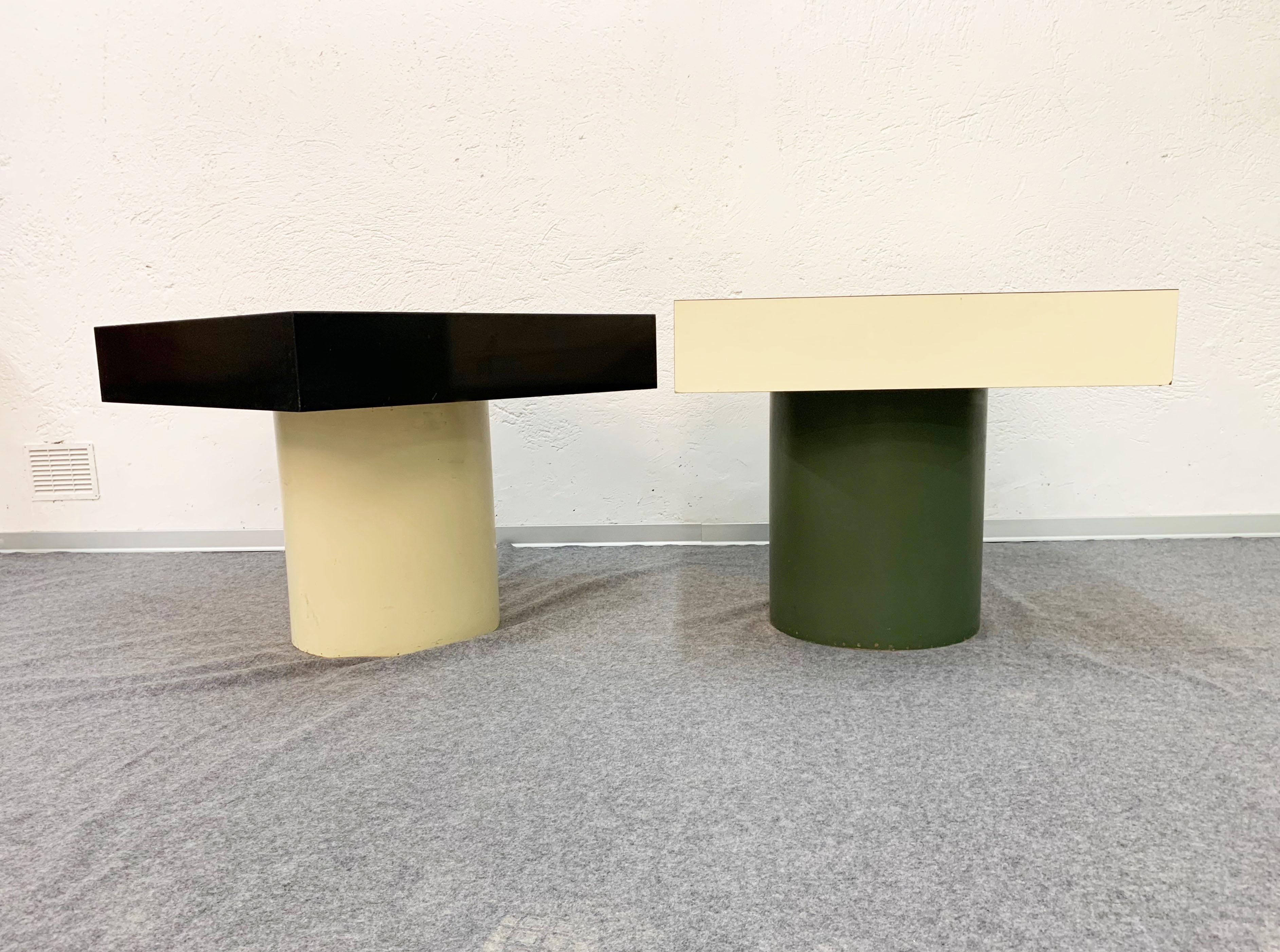 Late 20th Century Pair of Side Tables in Black and White Formica, Round Base, 1970s Italy Laminate