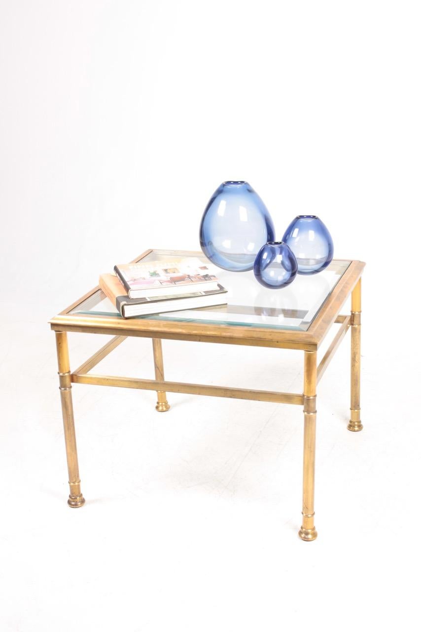 Pair of Side Tables in Brass and Glass, 1970s For Sale 3