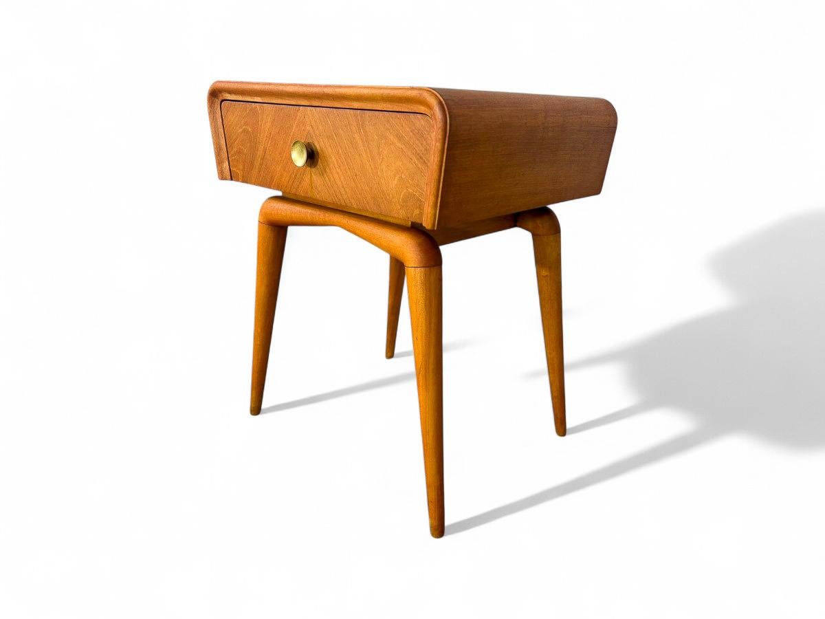 Brasiliano Pair of Side Tables in Hardwood & Brass detail, Giuseppe Scapinelli, c. 1950 in vendita