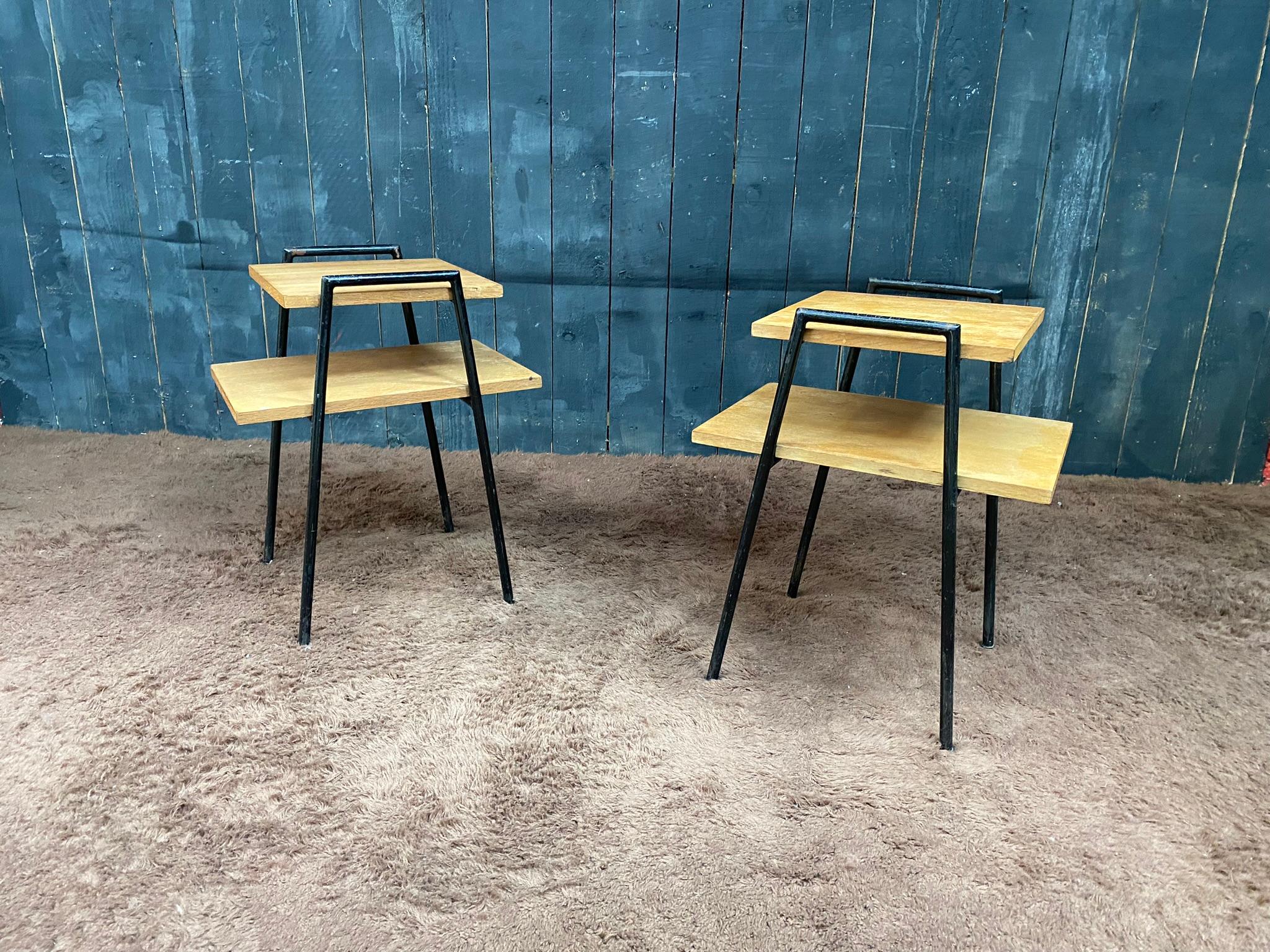 Mid-Century Modern Pair of Side Tables in Lacquered Metal and Oak Veneer, France, circa 1950 For Sale