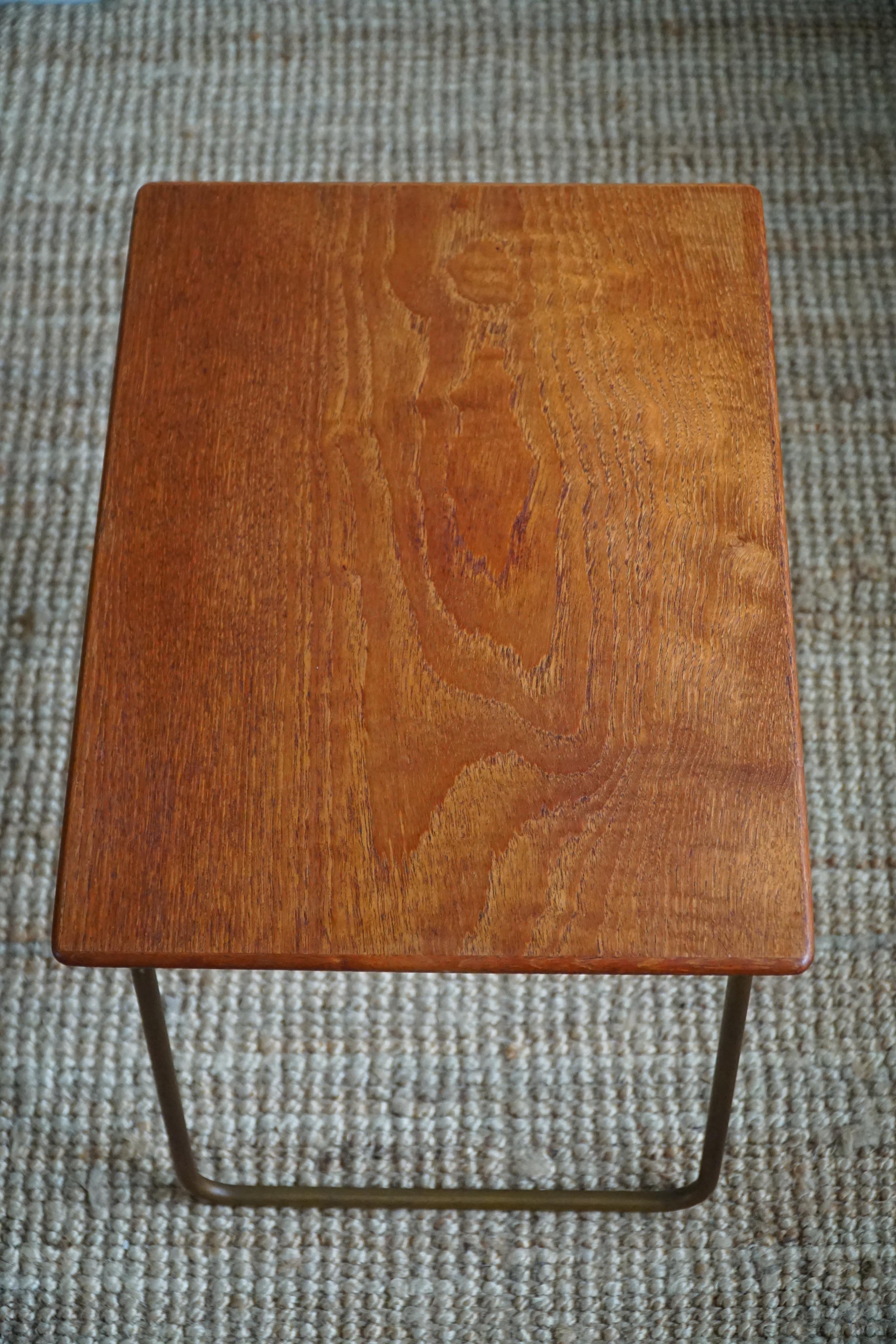 Acier Paire de tables d'appoint danoises en teck et acier, milieu du siècle dernier, années 1960 en vente