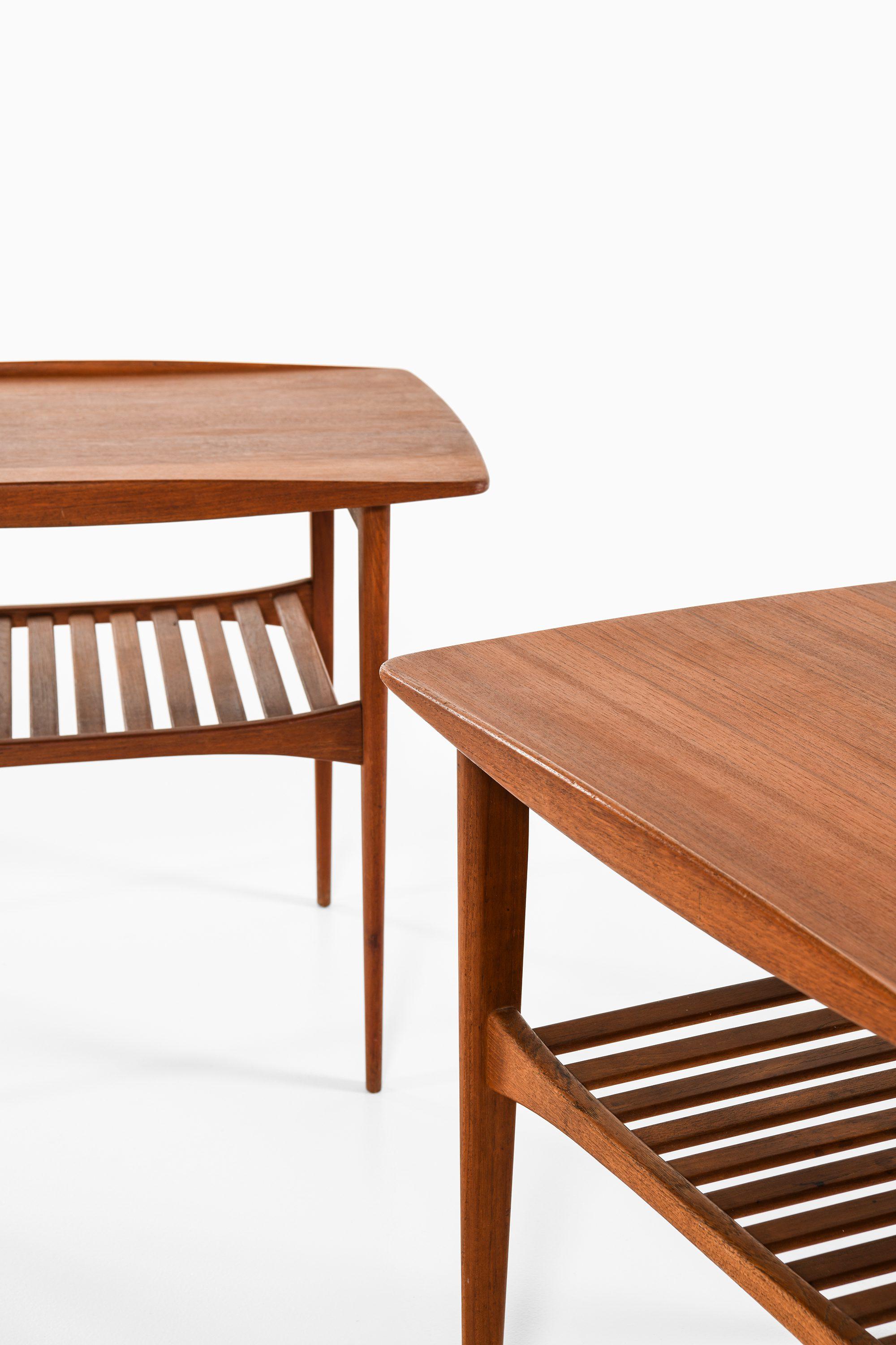 Mid-Century moderno Coppia di tavolini in teak di Tove & Edvard Kindt-Larsen, anni '50 in vendita