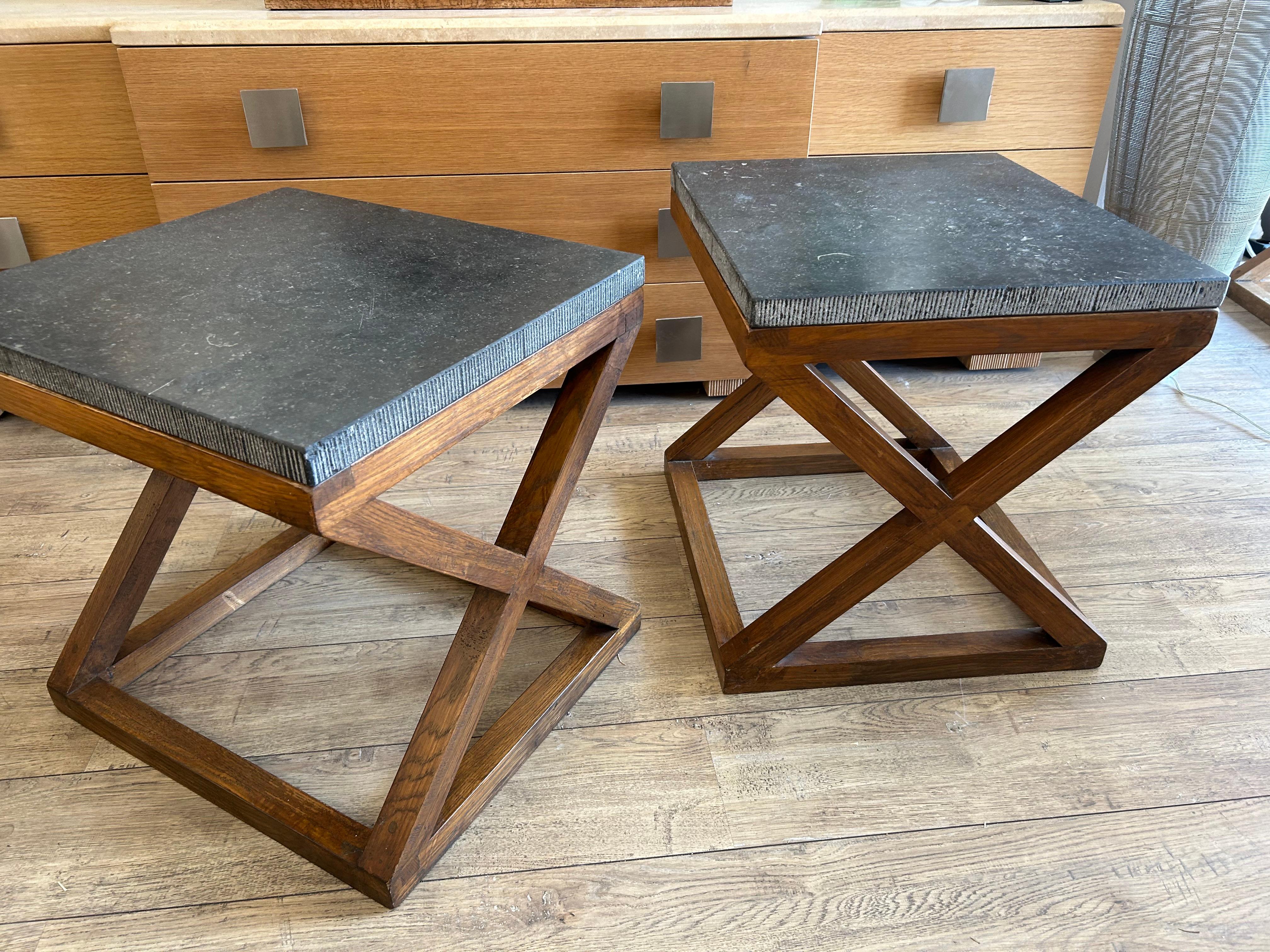 Paire de tables d'appoint, plateau en marbre, 20e siècle en vente 7