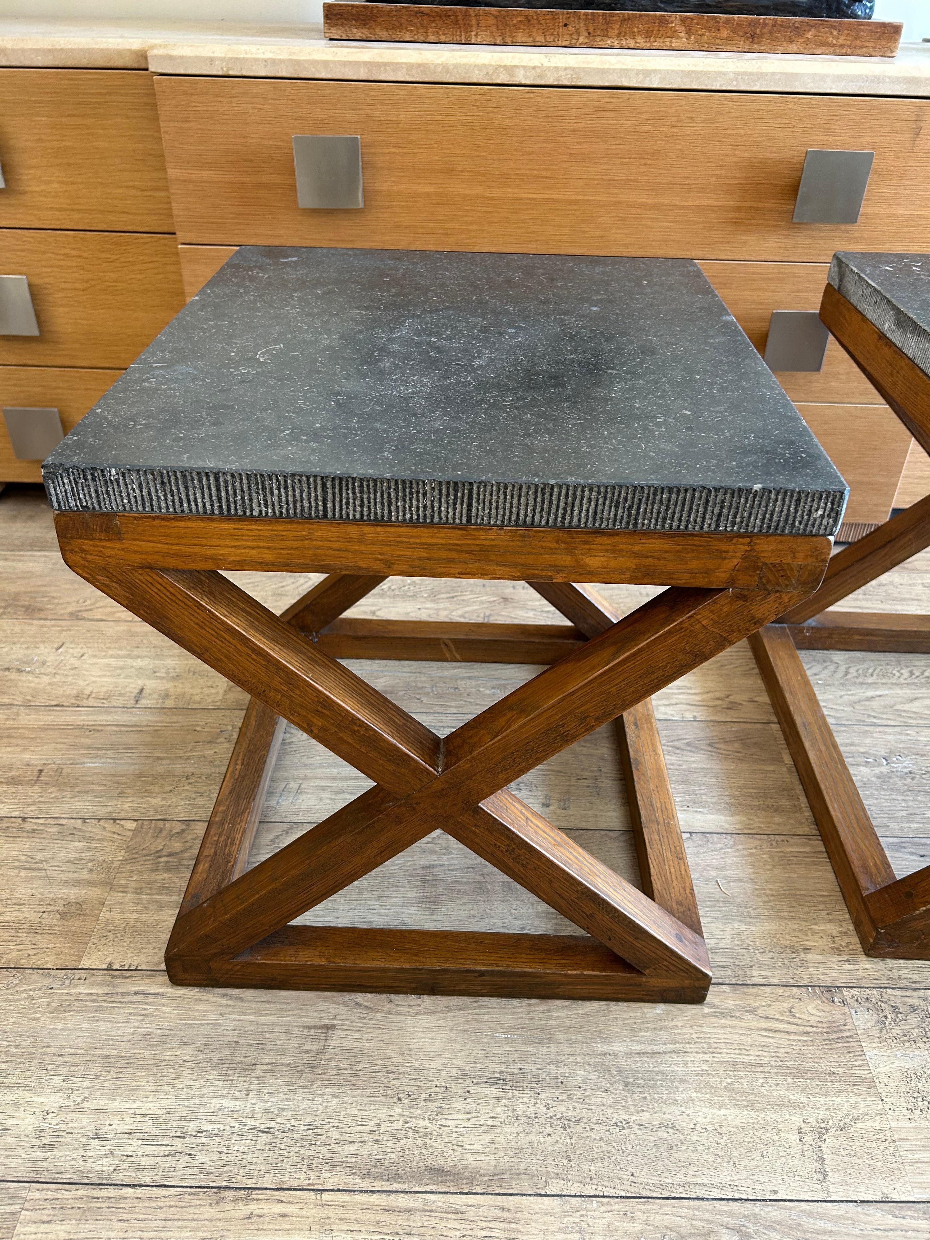 Paire de tables d'appoint, plateau en marbre, 20e siècle en vente 9