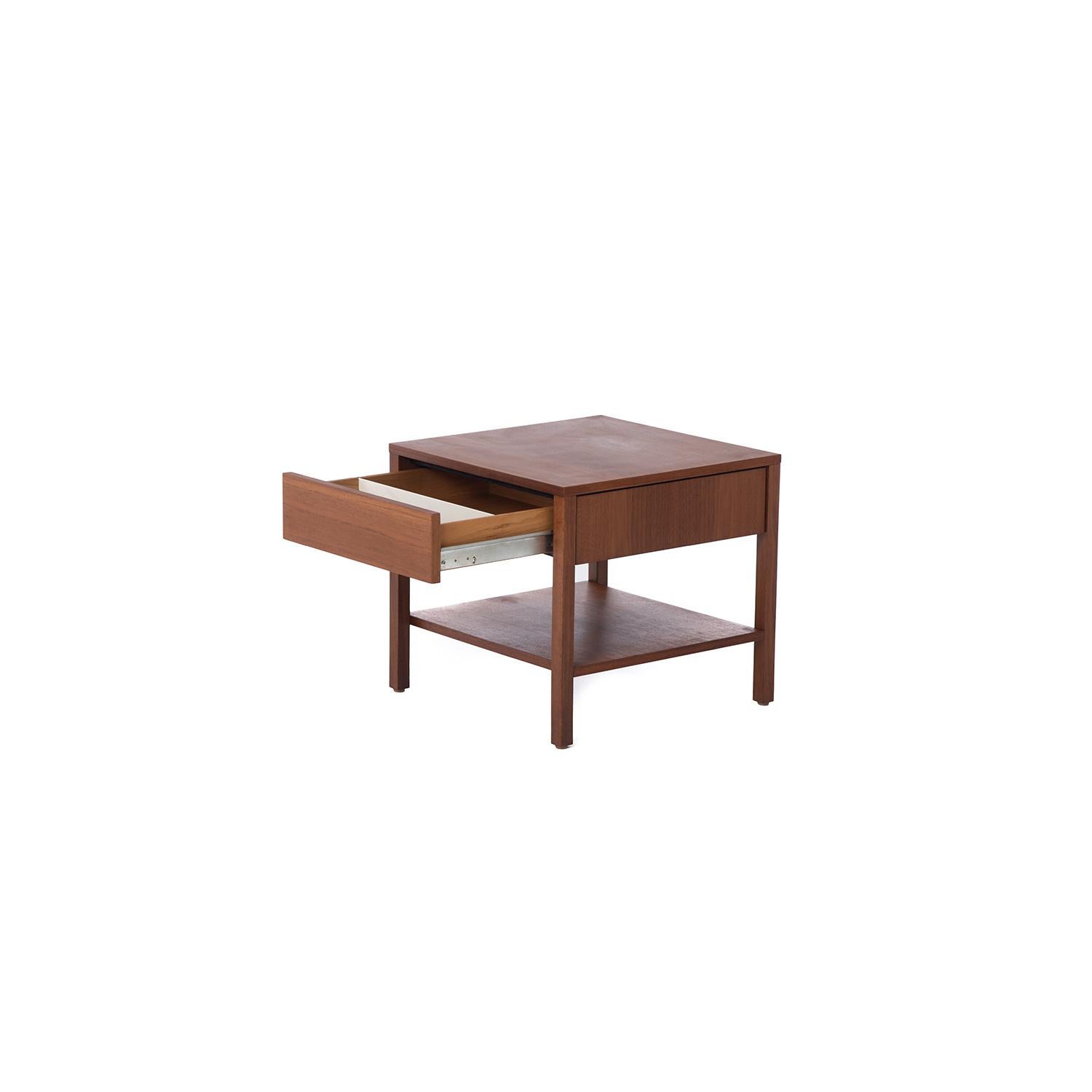 Mid-Century Modern Pair of Side Tables with Drawer or Nightstands in Walnut by Florence Knoll