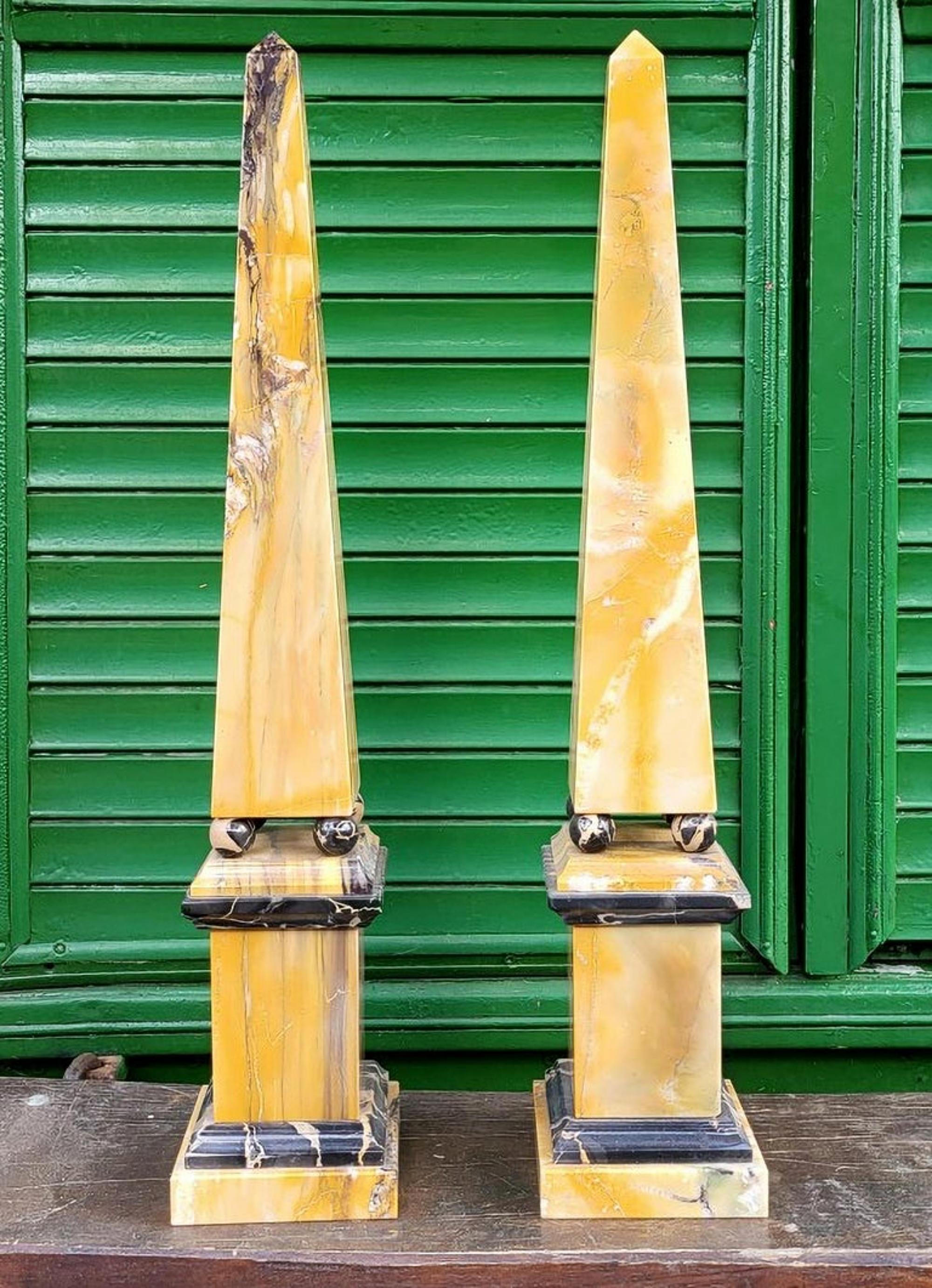 Hand-Crafted Pair of Siena and Portoro Yellow Marble Italian Obelisks, Begin 20th Century For Sale
