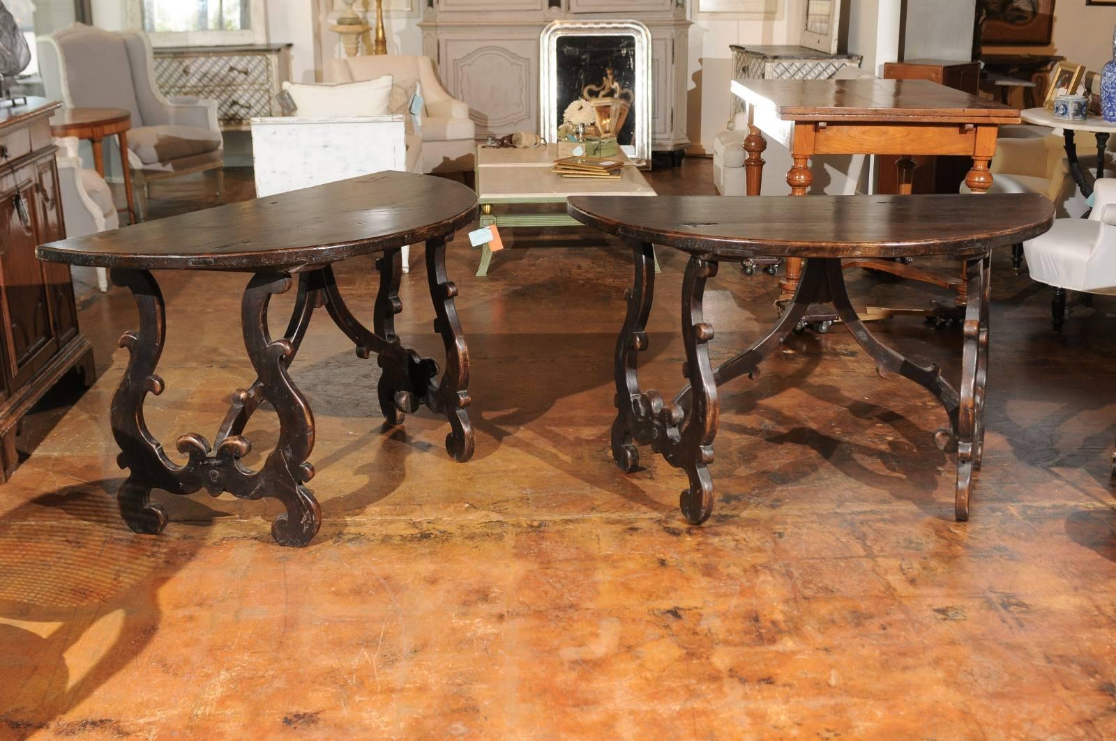 Pair of Sienese Baroque Style Demilune Tables with Lyre Shaped Legs, circa 1790 In Good Condition In Atlanta, GA