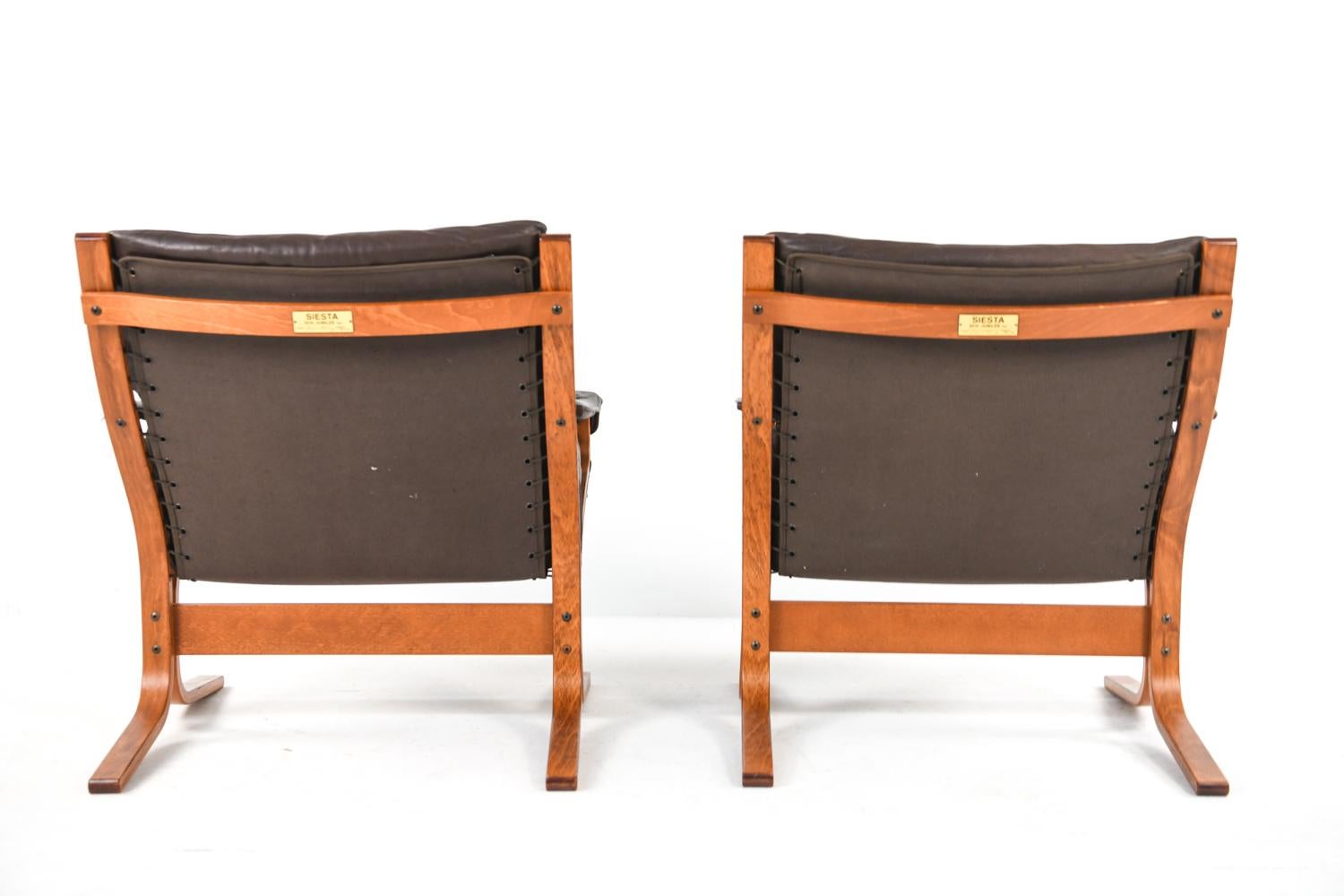 Norwegian Pair of Siesta Chairs by Ingmar Relling for Westnofa, Norway