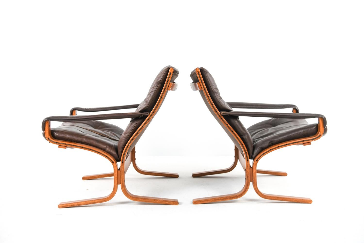Late 20th Century Pair of Siesta Chairs by Ingmar Relling for Westnofa, Norway