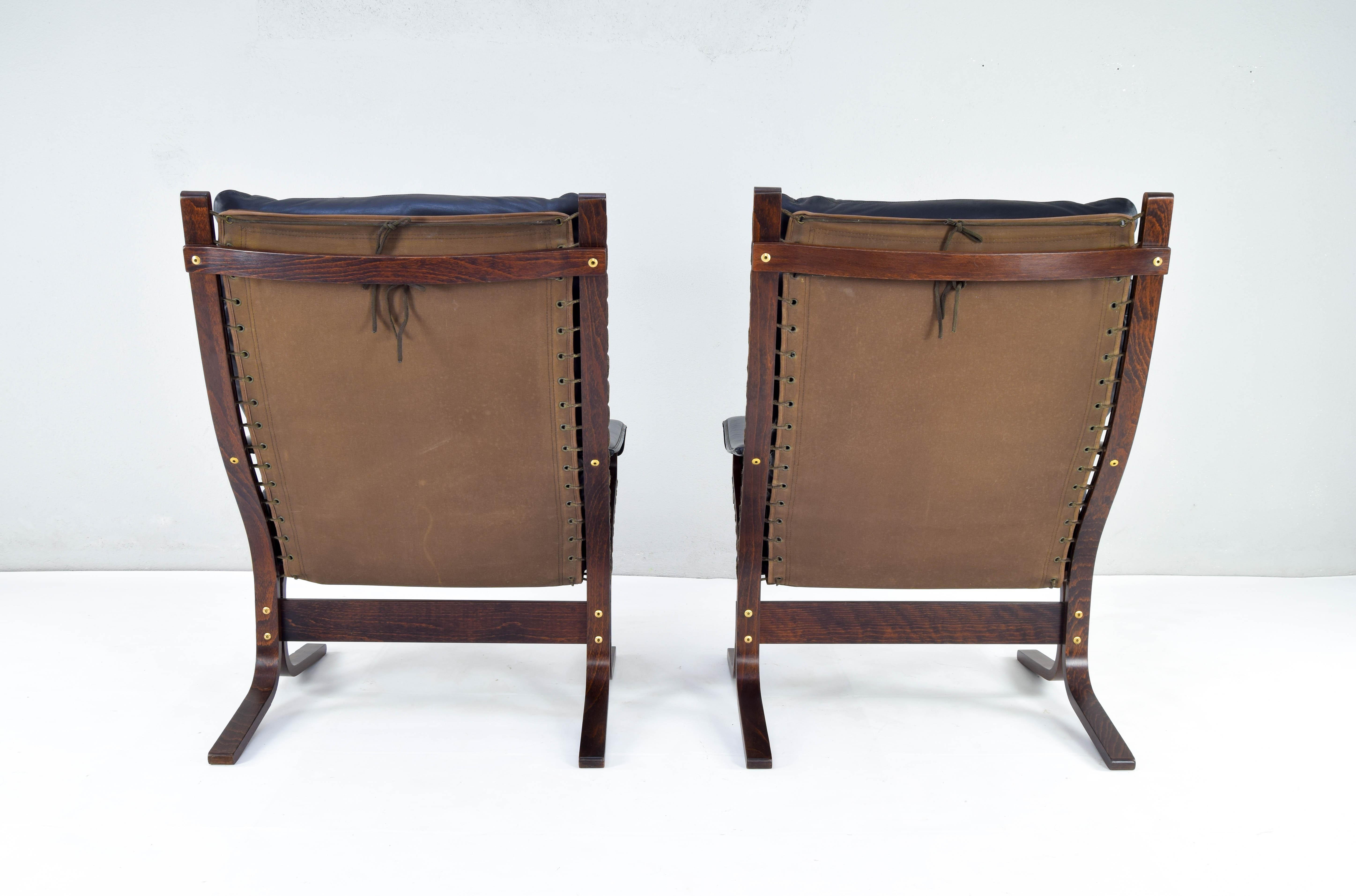 20th Century Pair of Siesta Leather Chairs and one Ottoman by Ingmar Relling for Westnofa