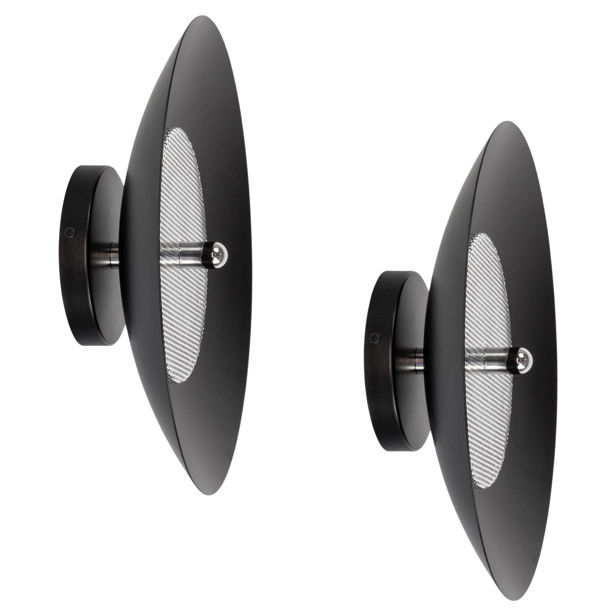 Paar Signal-Wandleuchter von Souda, schwarz und Nickel, auf Bestellung gefertigt