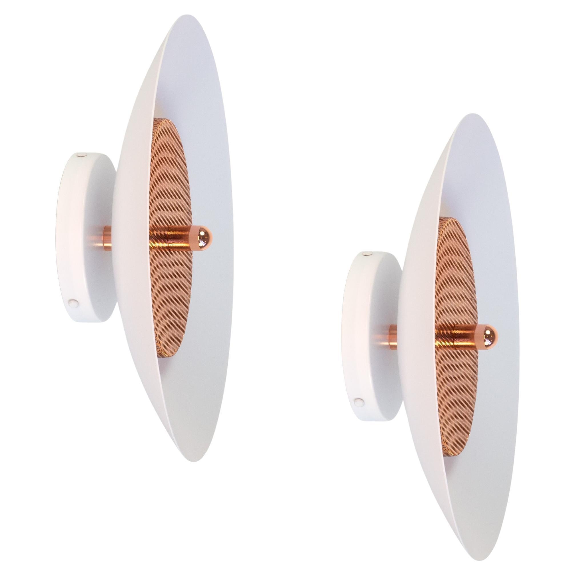 Coppia di lampade Signal di Souda, bianco e rame, In stock in vendita