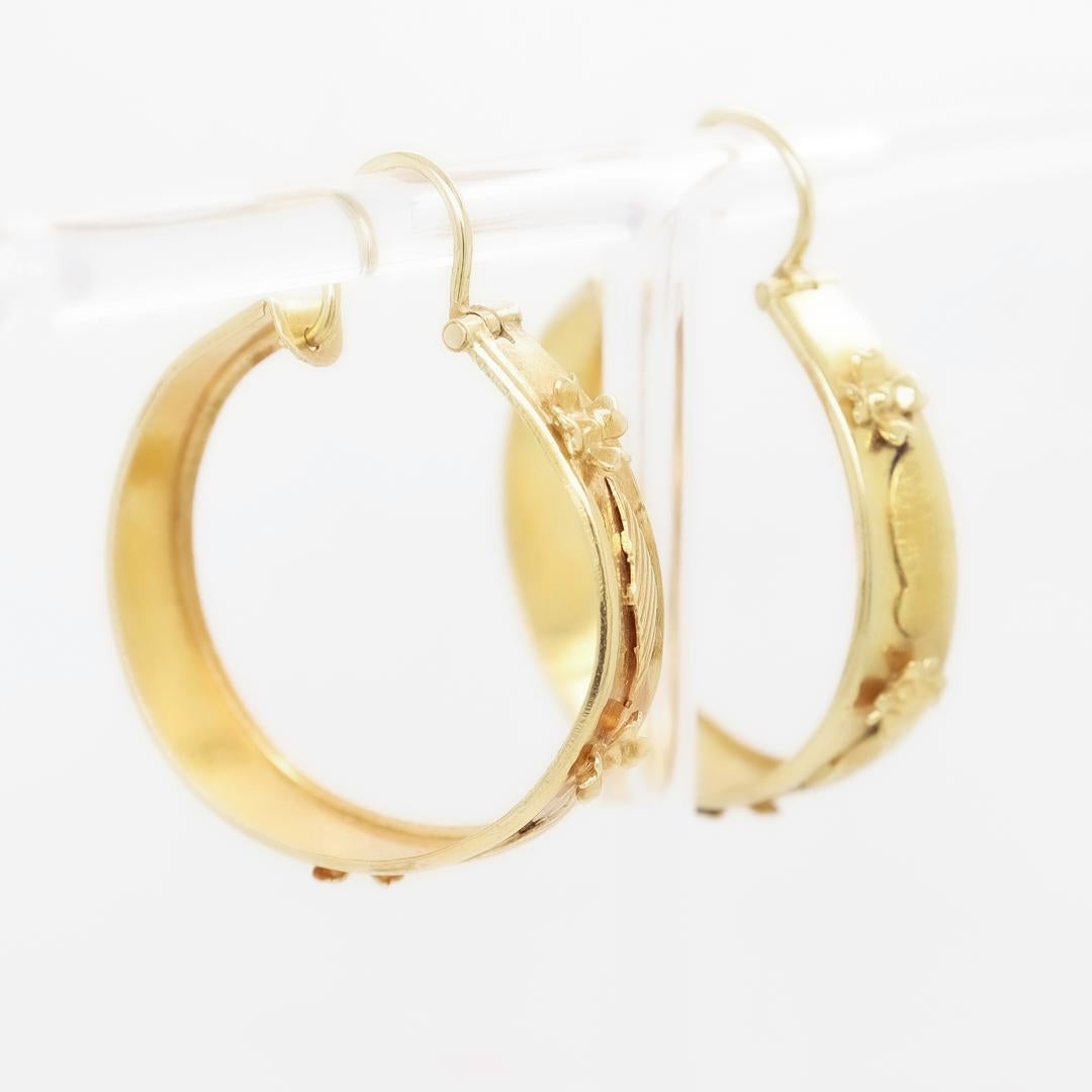 Pair of Signed 18k Corletto Etruscan Revival Style Hoop Earrings 1