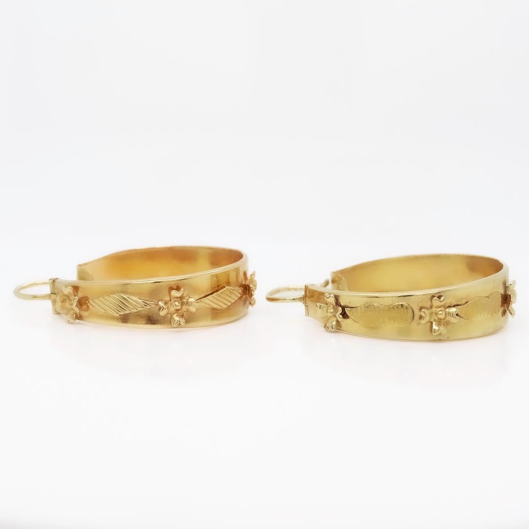 Pair of Signed 18k Corletto Etruscan Revival Style Hoop Earrings 4