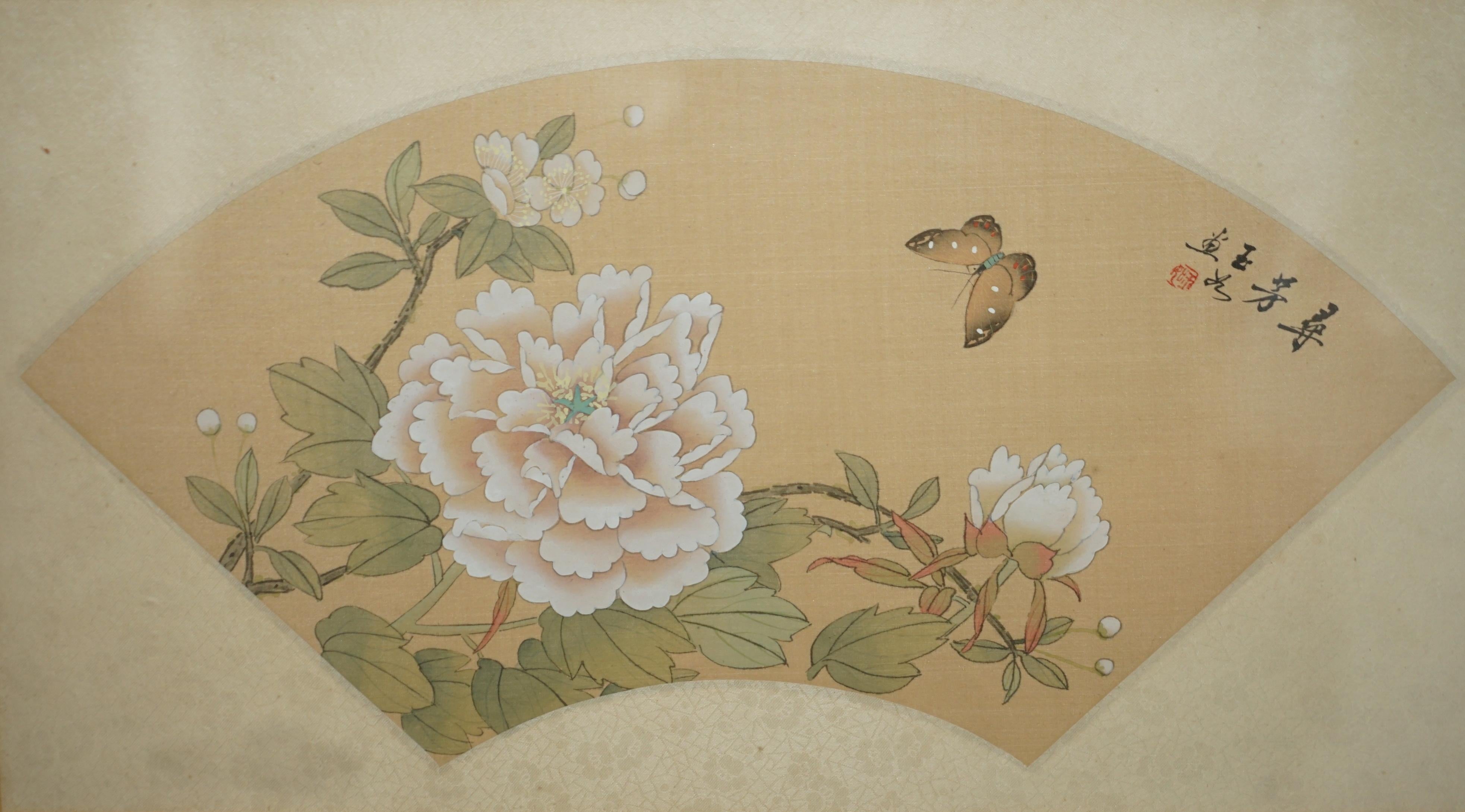 Pair of Signed Antique Chinese Watercolour Silk Paintings of Geisha Girl Flowers For Sale 7