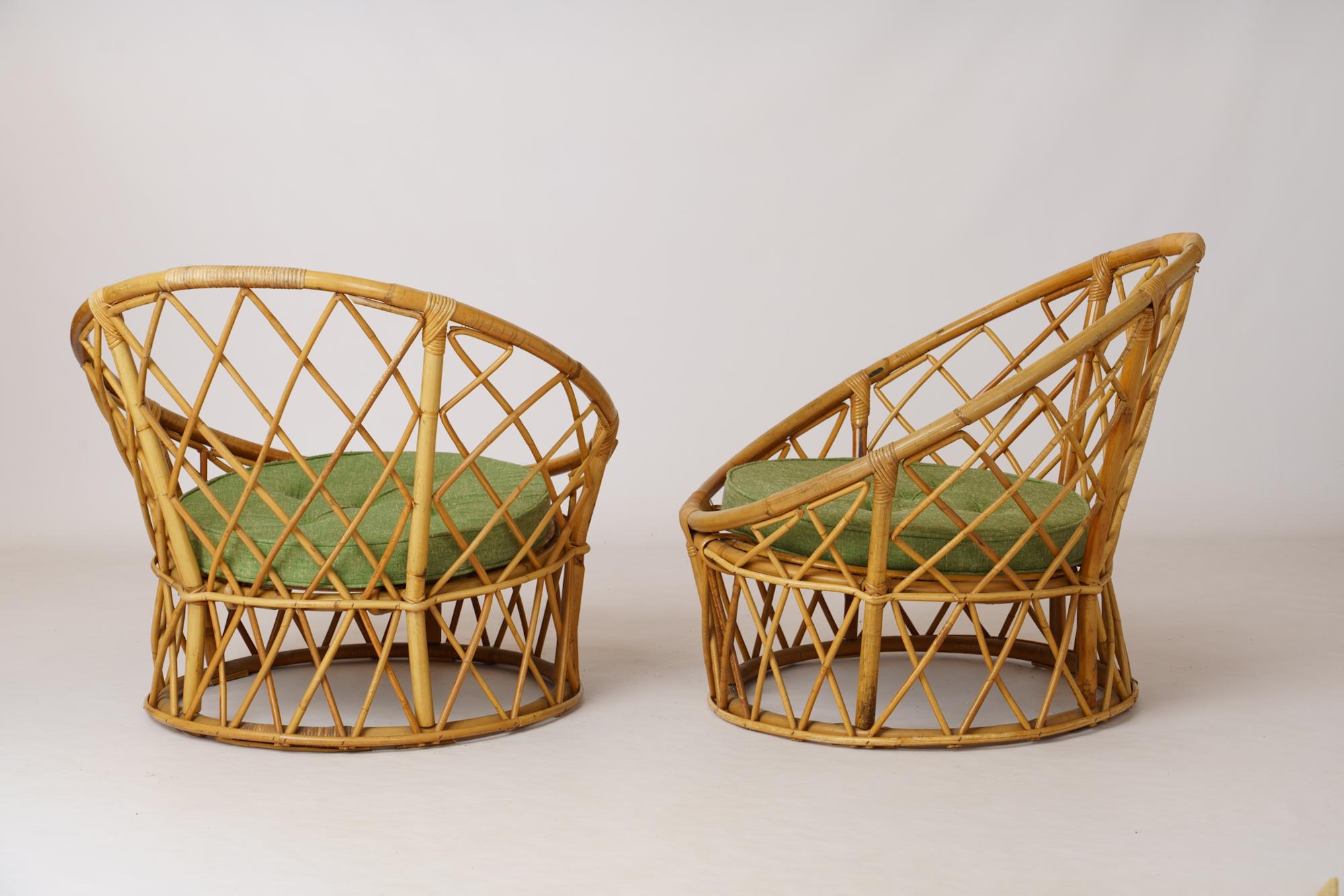 Francese Coppia di lettini in rattan a cesto firmati 