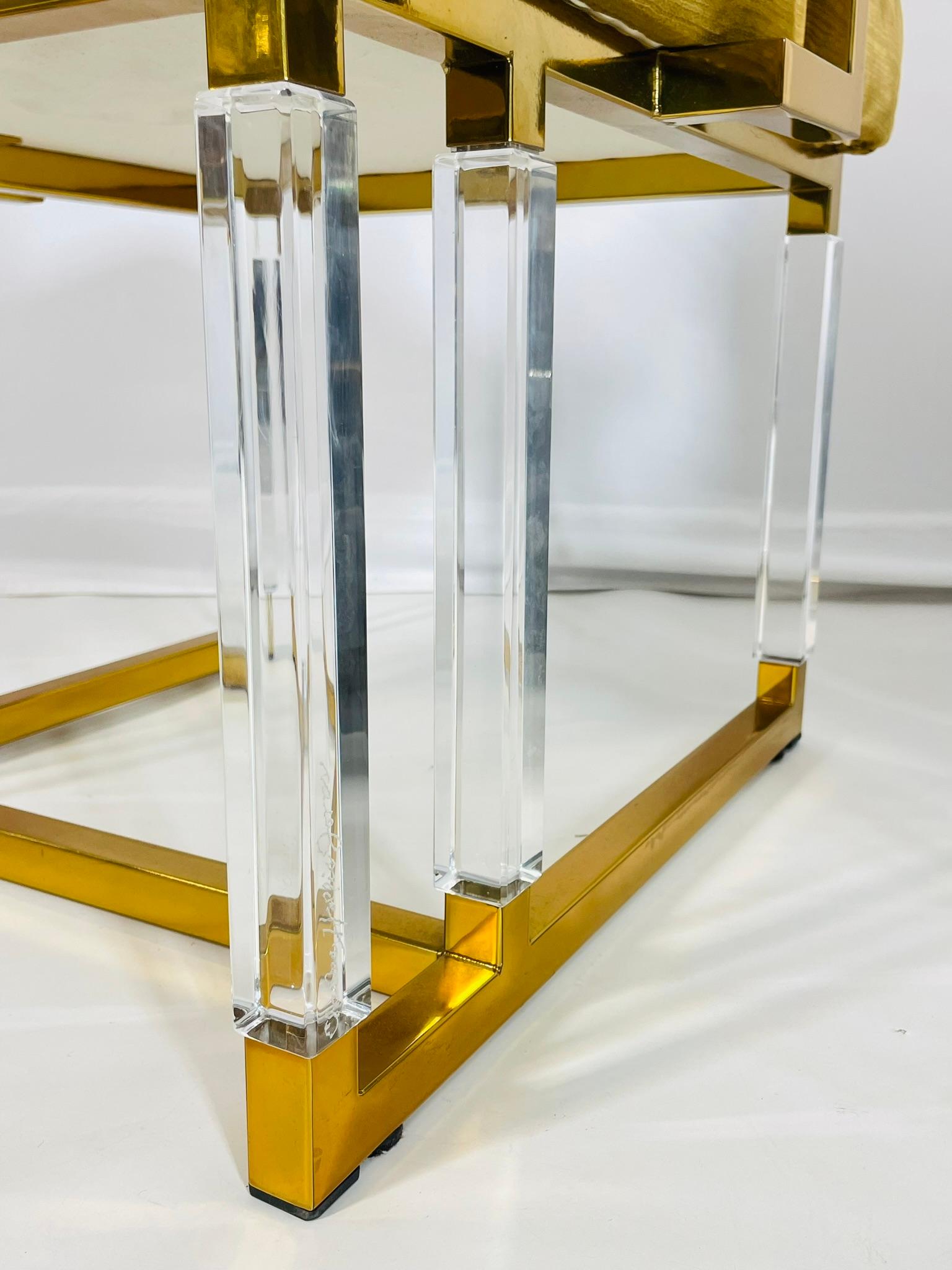 Paire de fauteuils en lucite signés Charles Hollis Jones, Collectional, années 1980 en vente 9