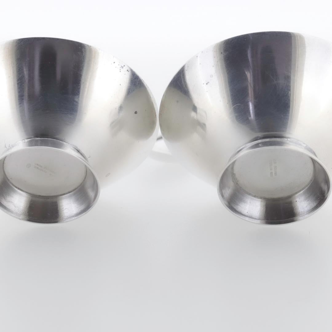 Paar signierte dänische moderne Salzstreuer und Löffel aus Sterlingsilber und blauer Emaille 14