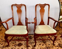 Paire de fauteuils en bois de cerisier signés Eldred