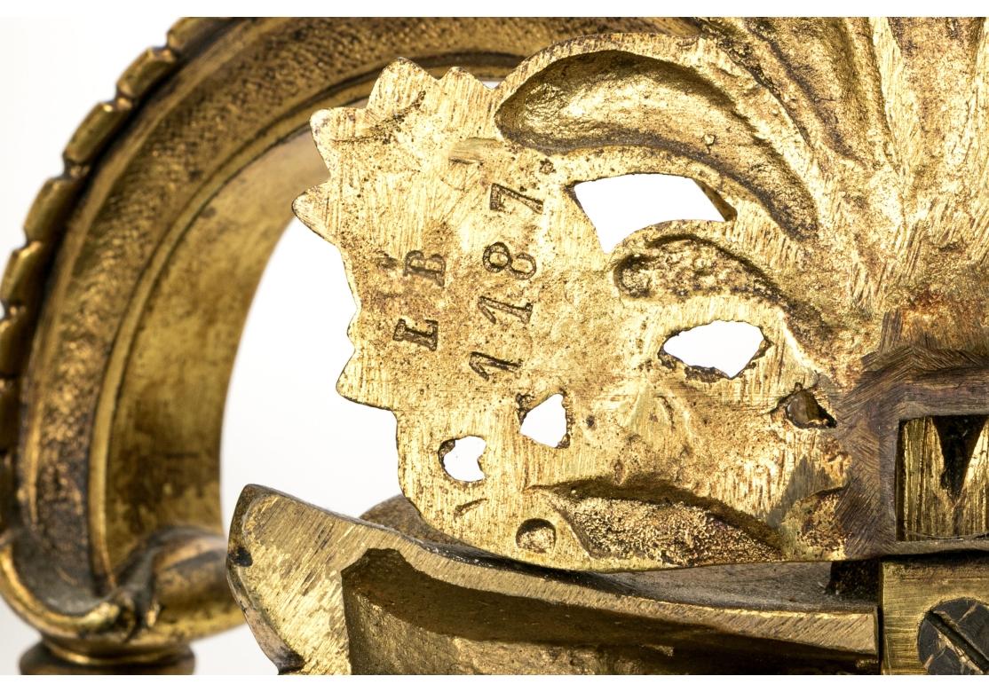 Coppia di applique firmate in bronzo dorato francese in stile neoclassico in vendita 8
