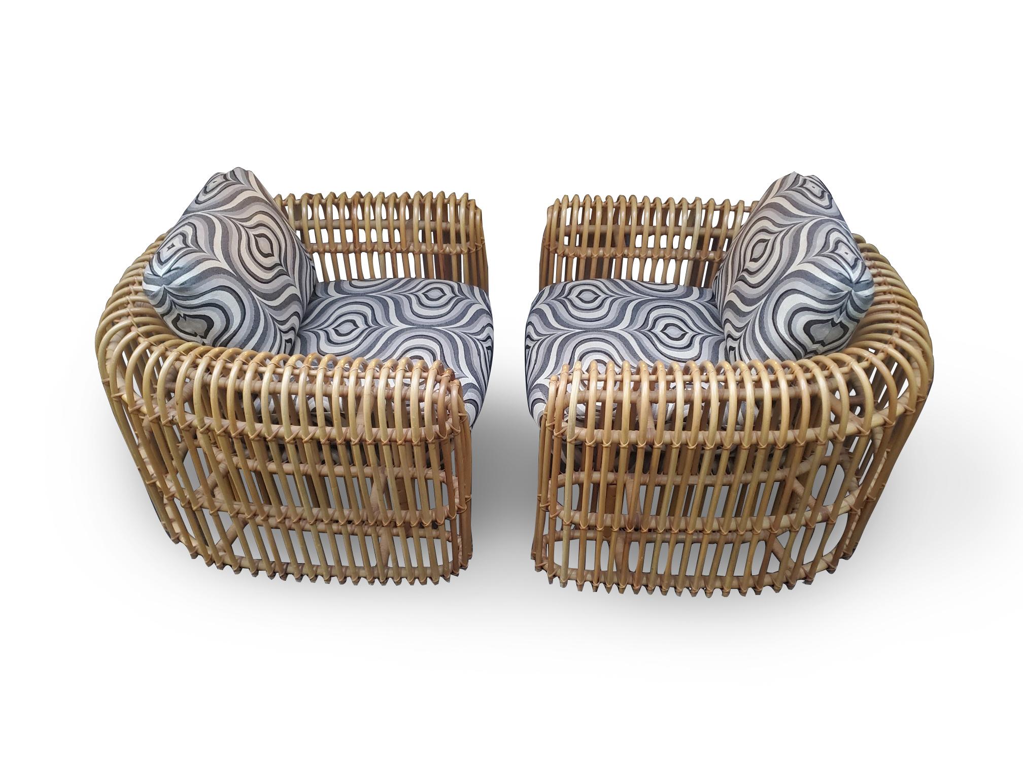 Paire de chaises longues signées Henry Olko en rotin et canne Rib Series en vente 9
