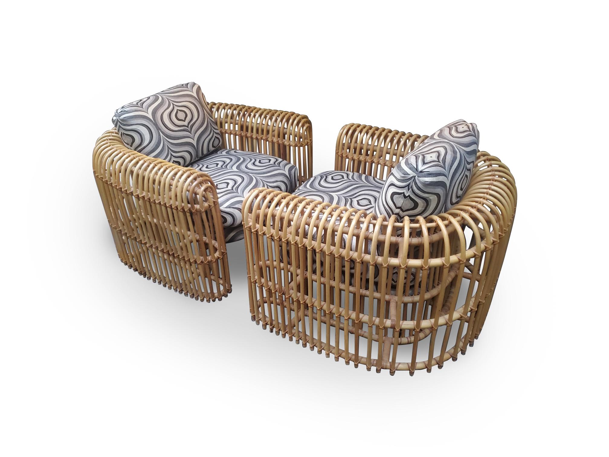 Paire de chaises longues signées Henry Olko en rotin et canne Rib Series en vente 10