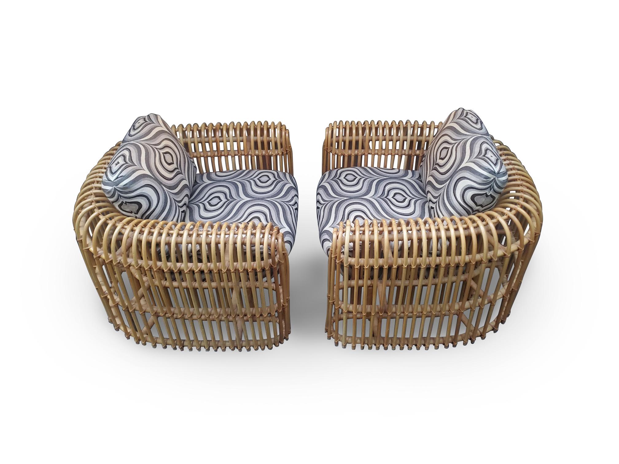 Paire de chaises longues signées Henry Olko en rotin et canne Rib Series en vente 12