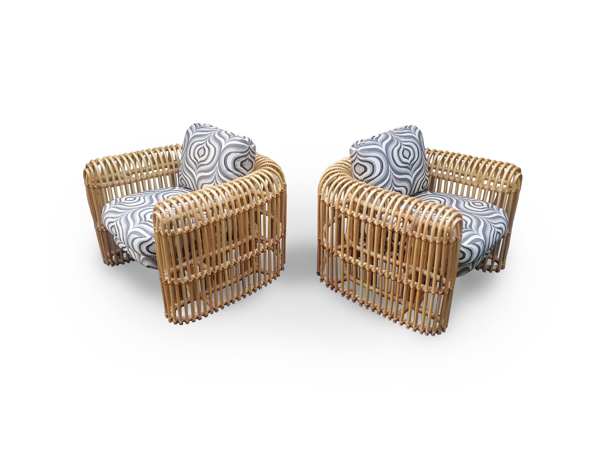Américain Paire de chaises longues signées Henry Olko en rotin et canne Rib Series en vente