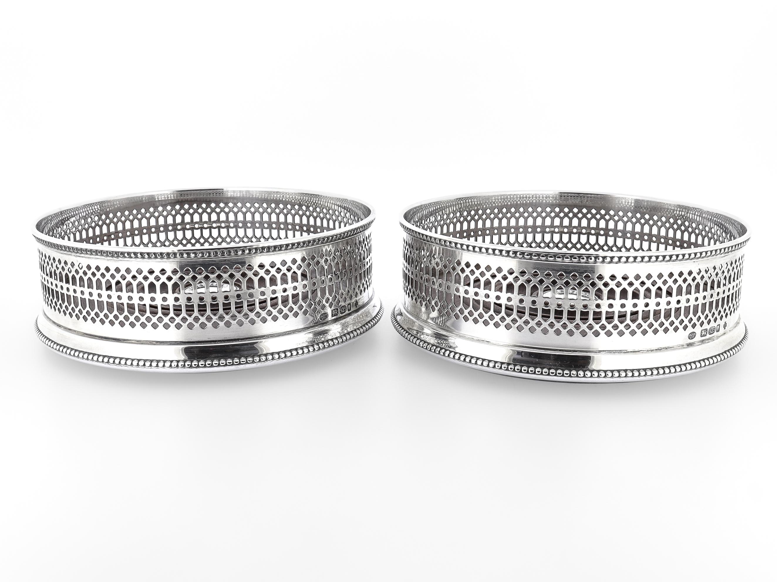 Paar signierte Israel Freeman & Son Sterling Silber & Wood Wein Untersetzer im Angebot 2