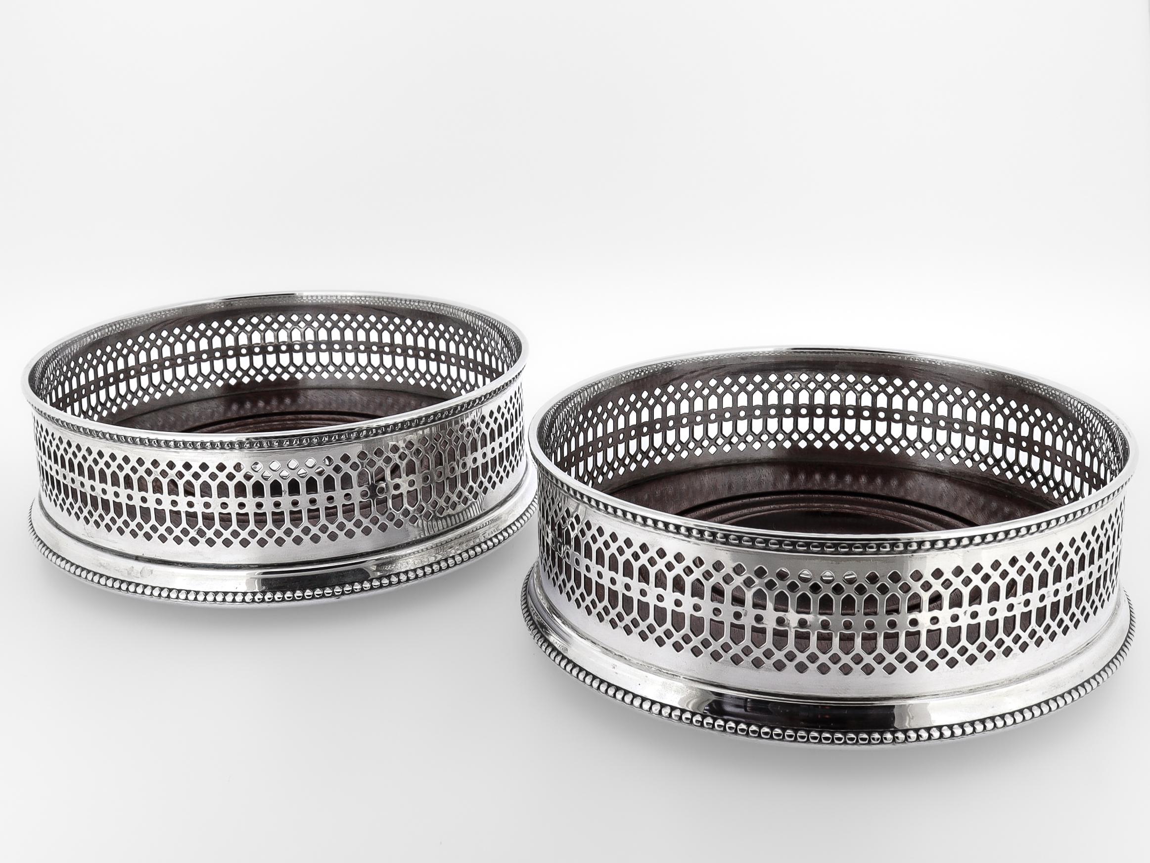 Paar signierte Israel Freeman & Son Sterling Silber & Wood Wein Untersetzer im Angebot 4