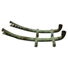 Paar signierte Jonathan Bonner Alligator-Kerzenhalter