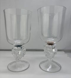 Pareja de candelabros de cristal "Clos Vougeot" firmados por Lalique Francia