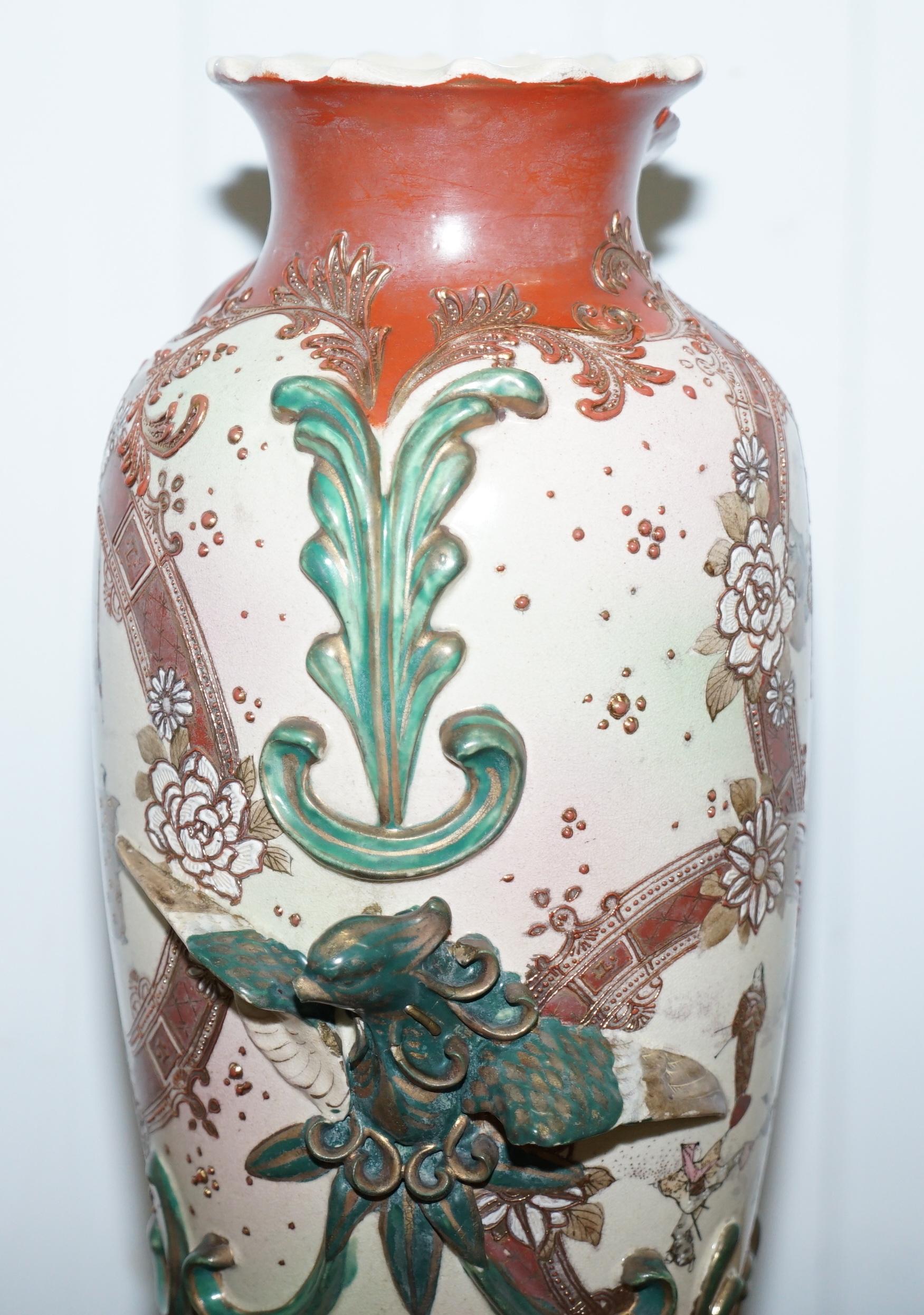 Pair of Signed Large Early 19th Century Chinese Vases Ornate Designs For Sale 9