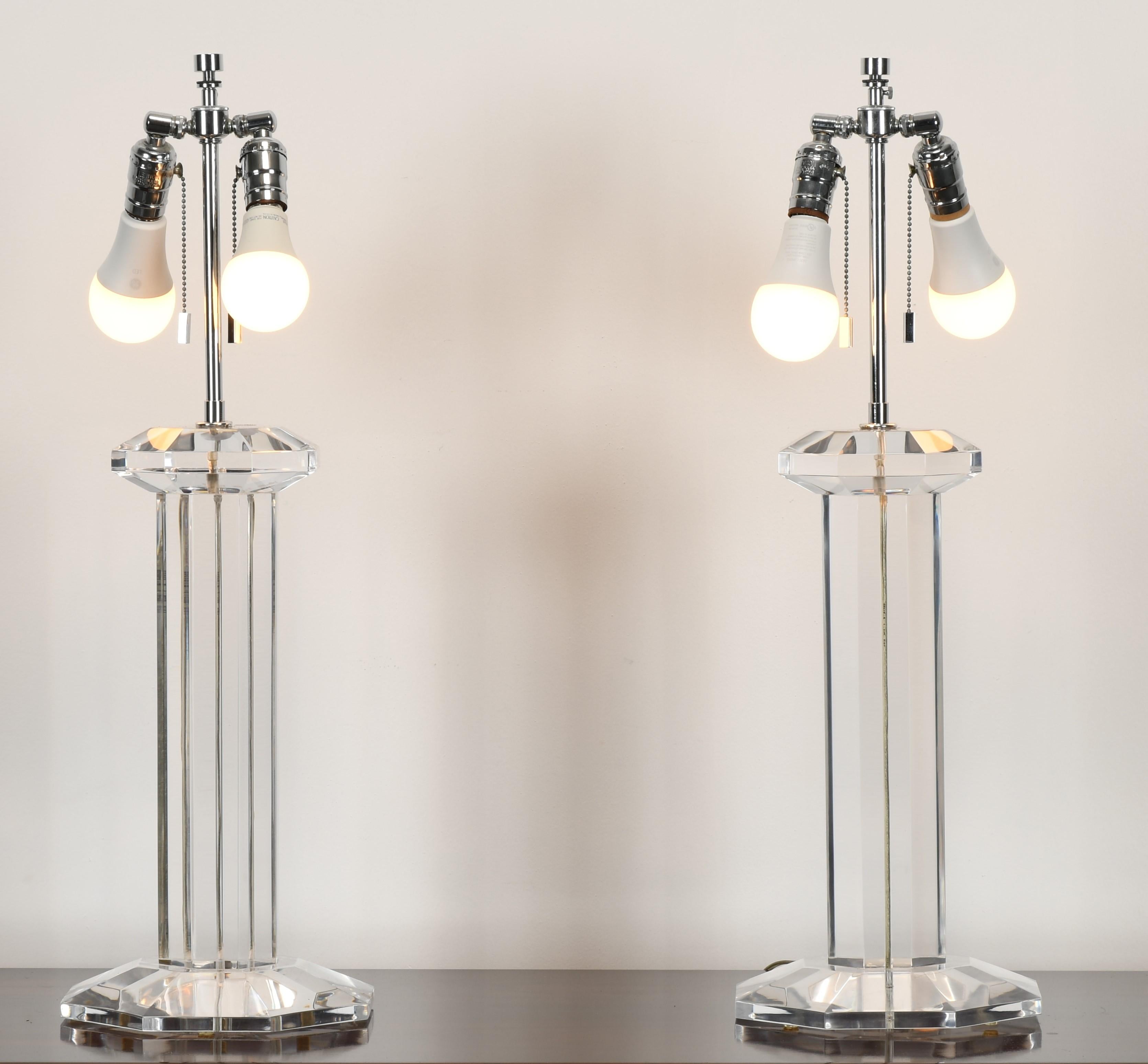Pair of Signed Lucite Table Lamps by Karl Springer, 1980s In Good Condition In Hamburg, PA