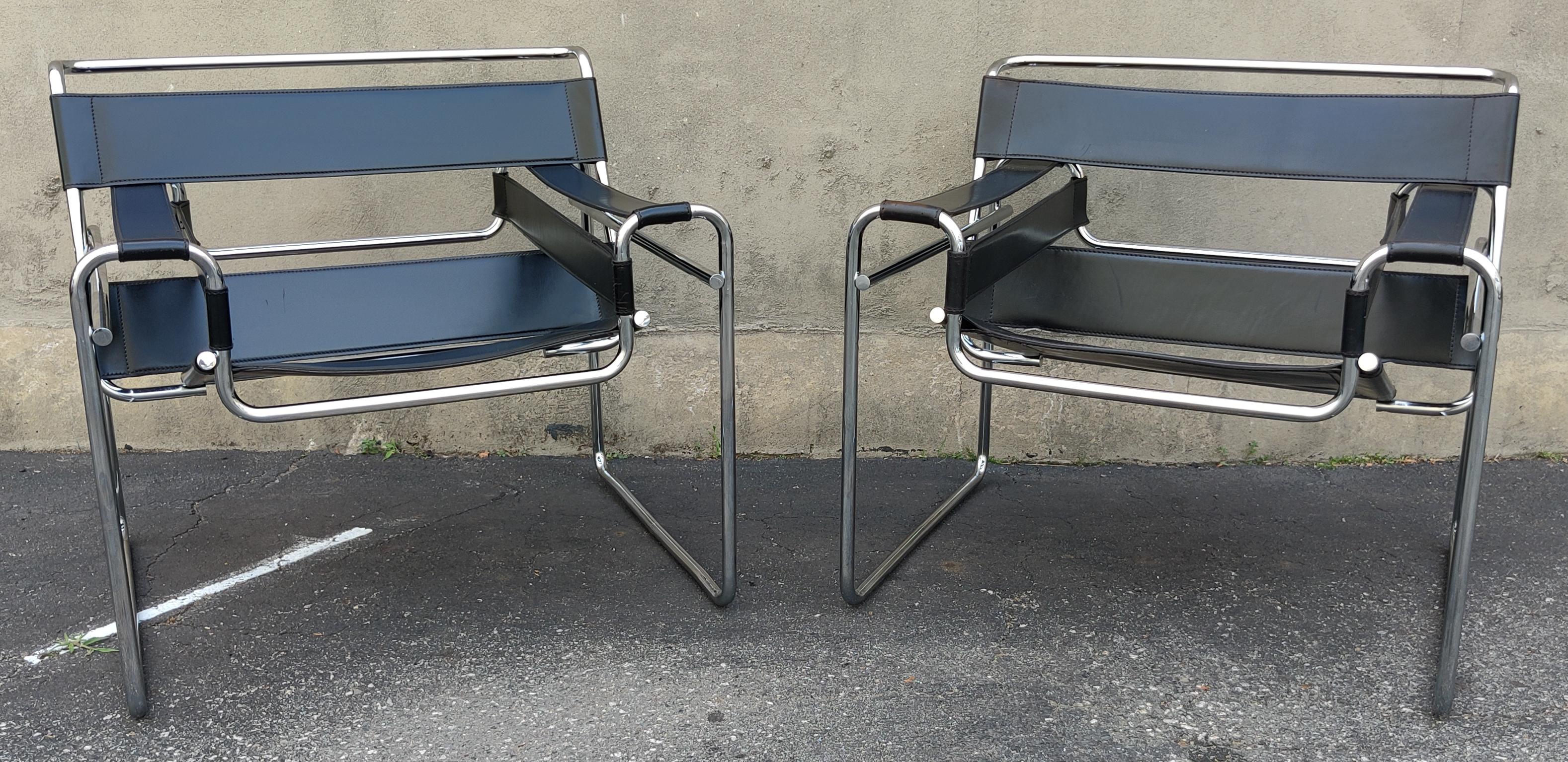 Finnish Pair of Signed Marcel Breuer Wassily Lounge Chairs Stendig Made in Finland 1970s