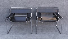 Paire de chaises longues signées Marcel Breuer Wassily Italie années 60 cuir noir