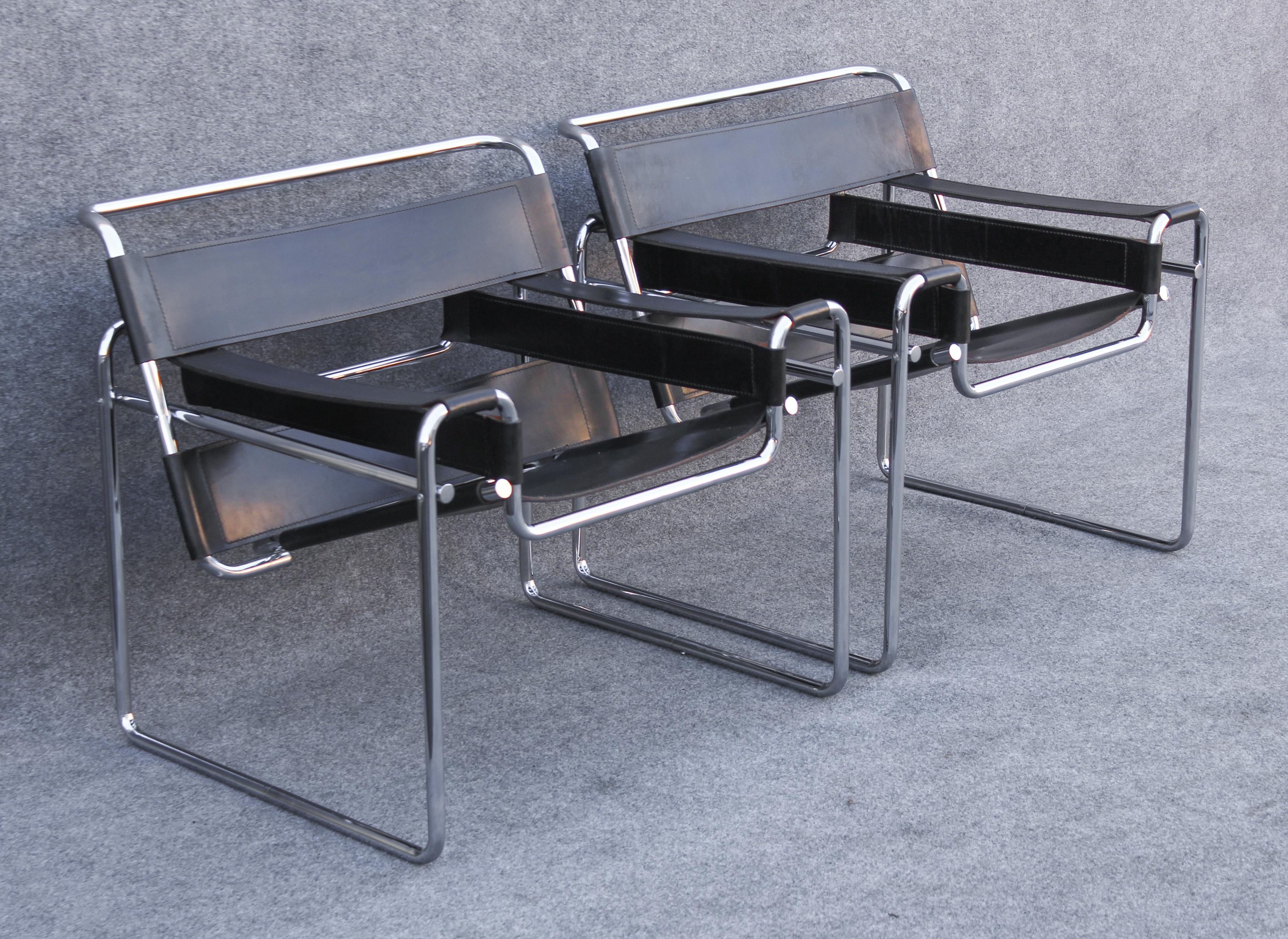 italien Paire de chaises longues Wassily signées Marcel Breuer Stendig fabriquées en Italie dans les années 1960 en vente
