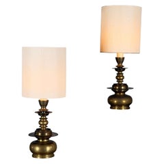 Ein Paar signierte Wandleuchten aus massivem Messing von Mauritius mit originalen Leinen-Lampenschirmen
